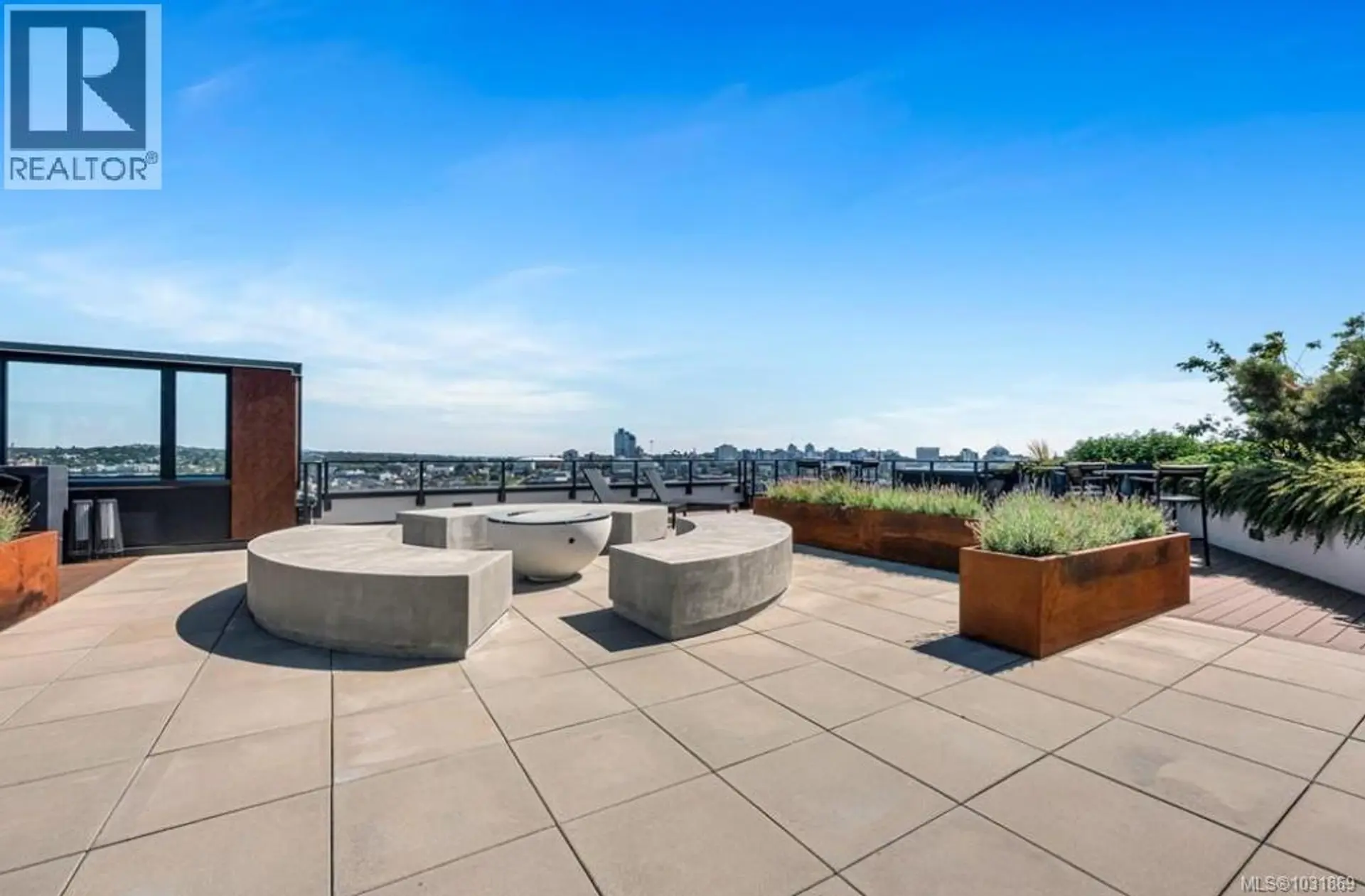 Property at #504 363 TYEE RD, Victoria, BC