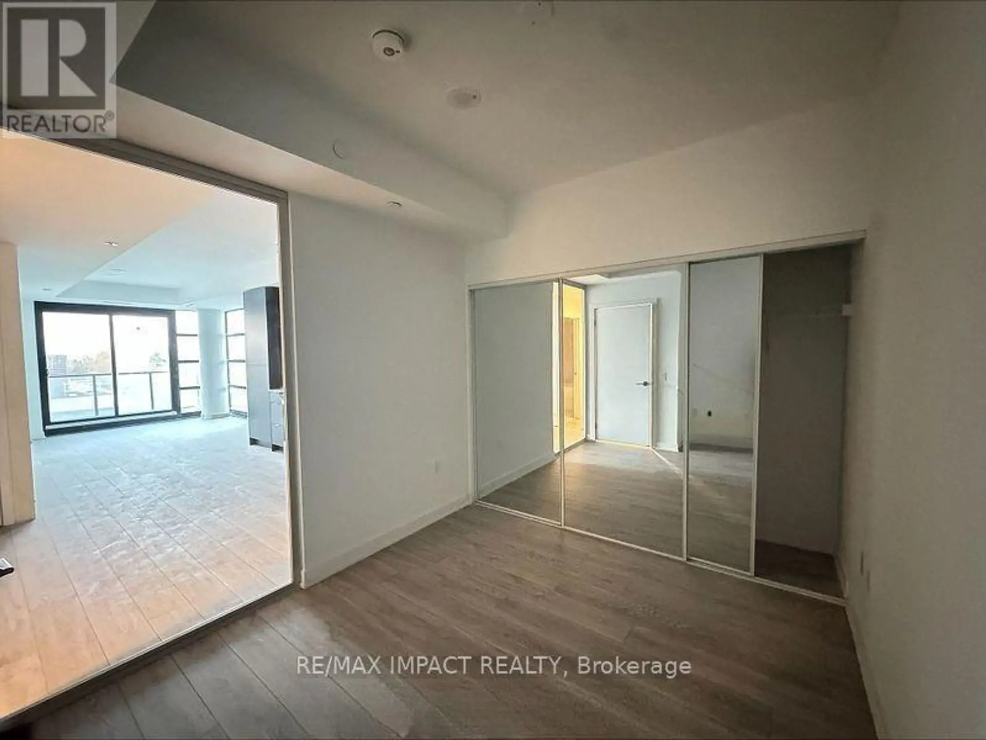 #603 1606 CHARLES STREET - Image 5
