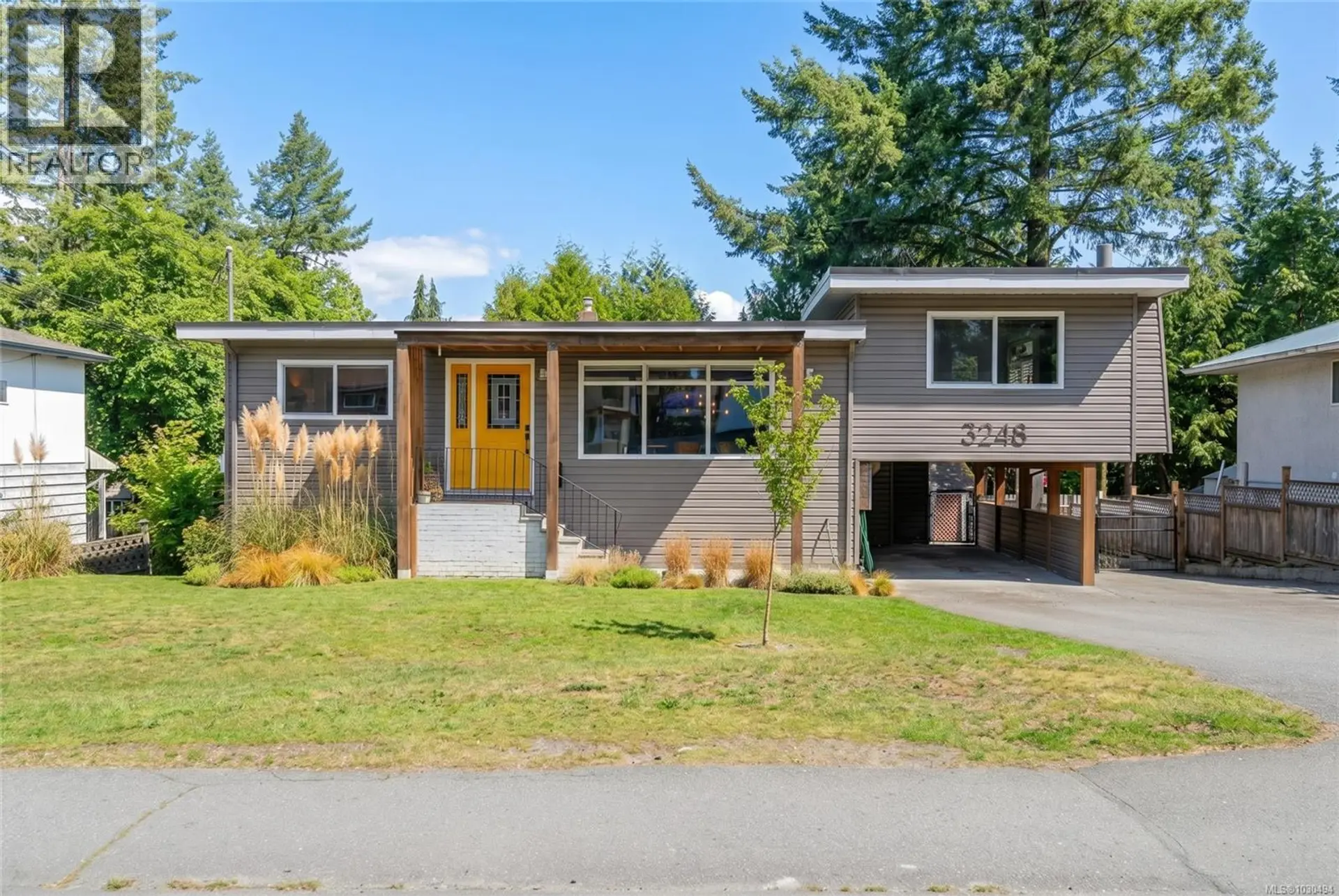 Property at 3248 Uplands Dr, Nanaimo, BC