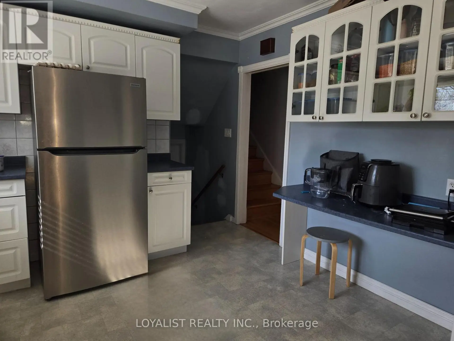 220 PARROTT DRIVE - Image 8