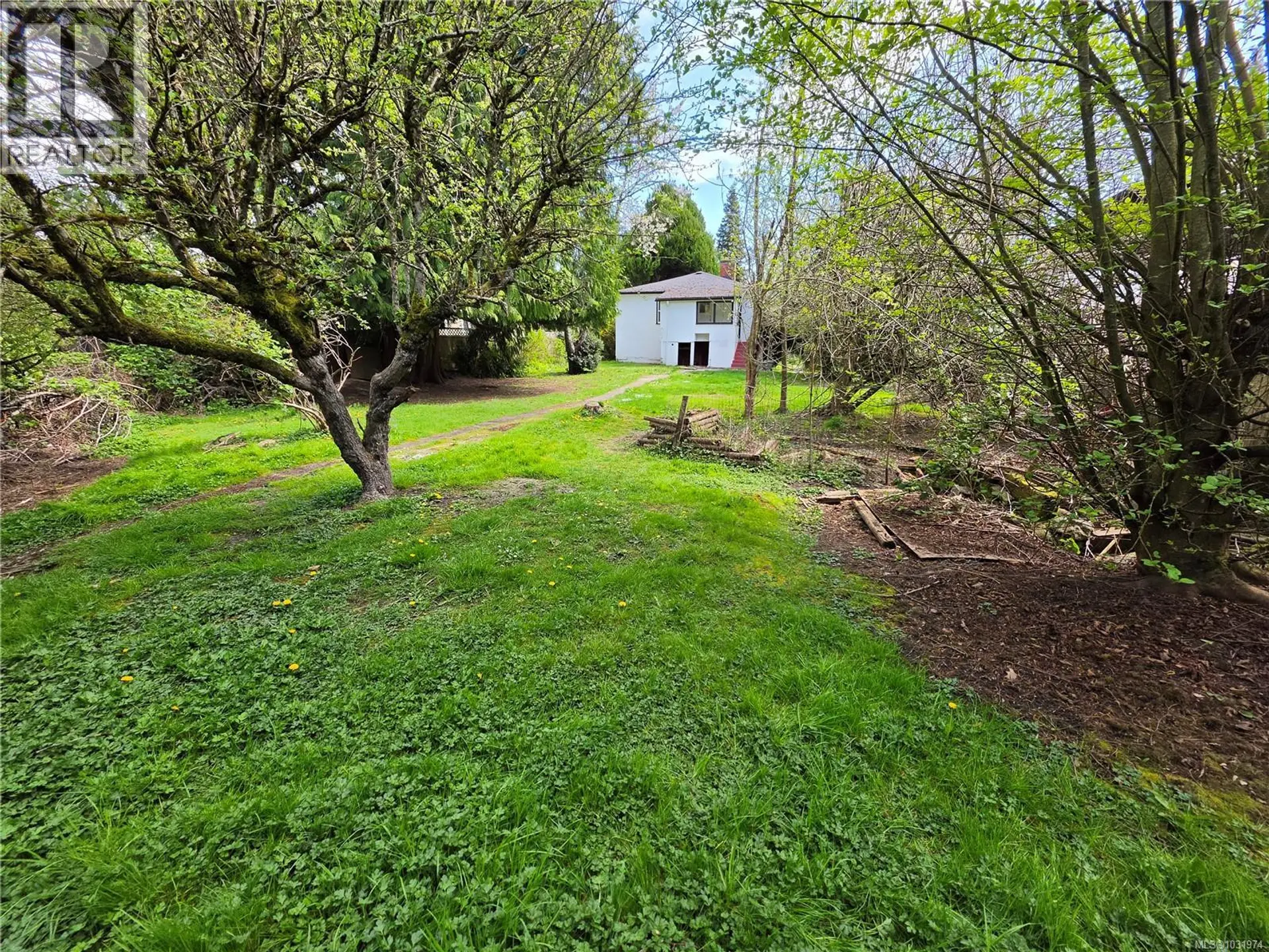 Property at 5190 CORDOVA BAY RD, Saanich, BC