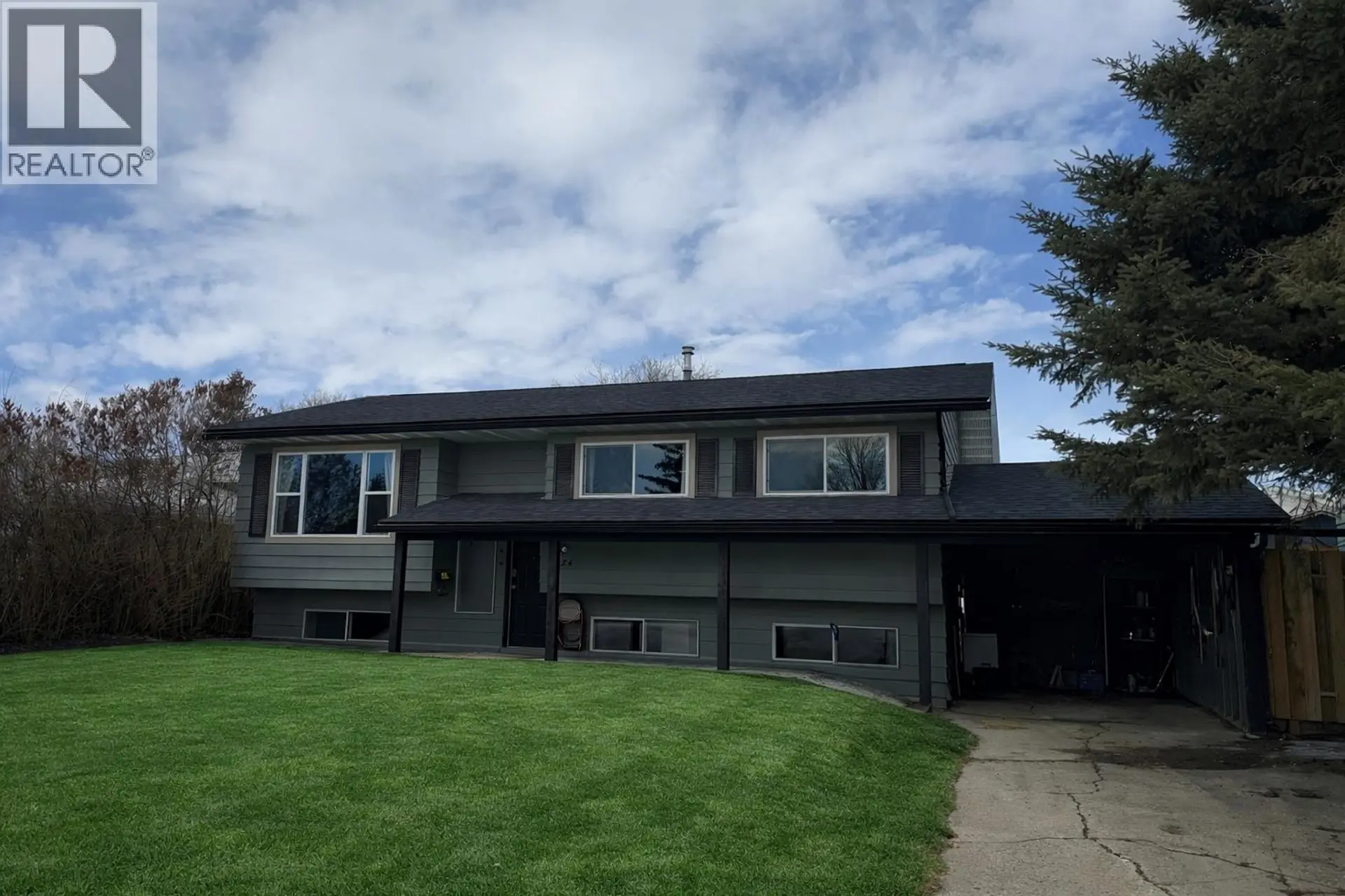 Property at 9124 98A AVENUE, Fort St. John, BC