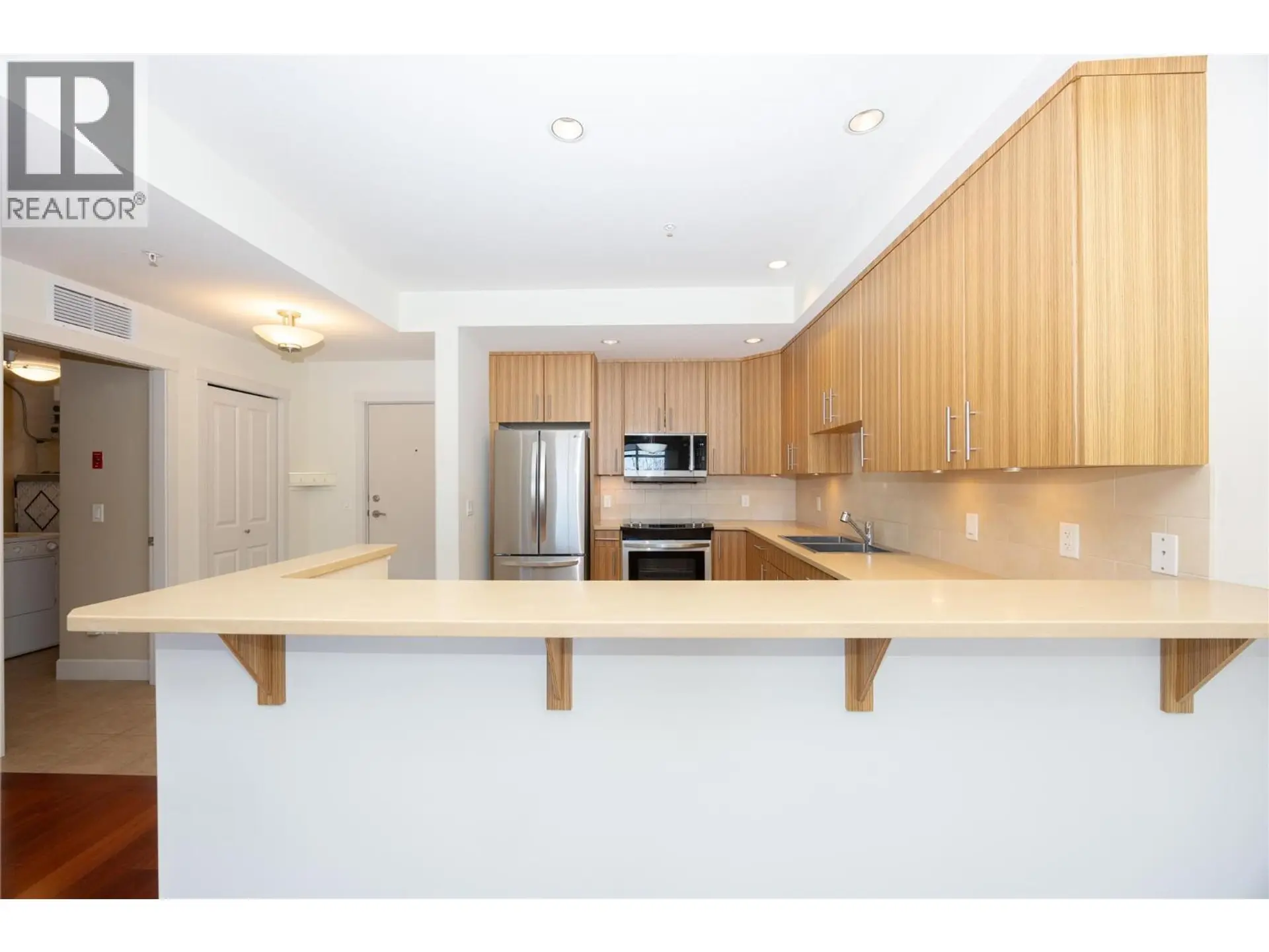 Property at #307 457 WEST AVENUE, Kelowna, BC