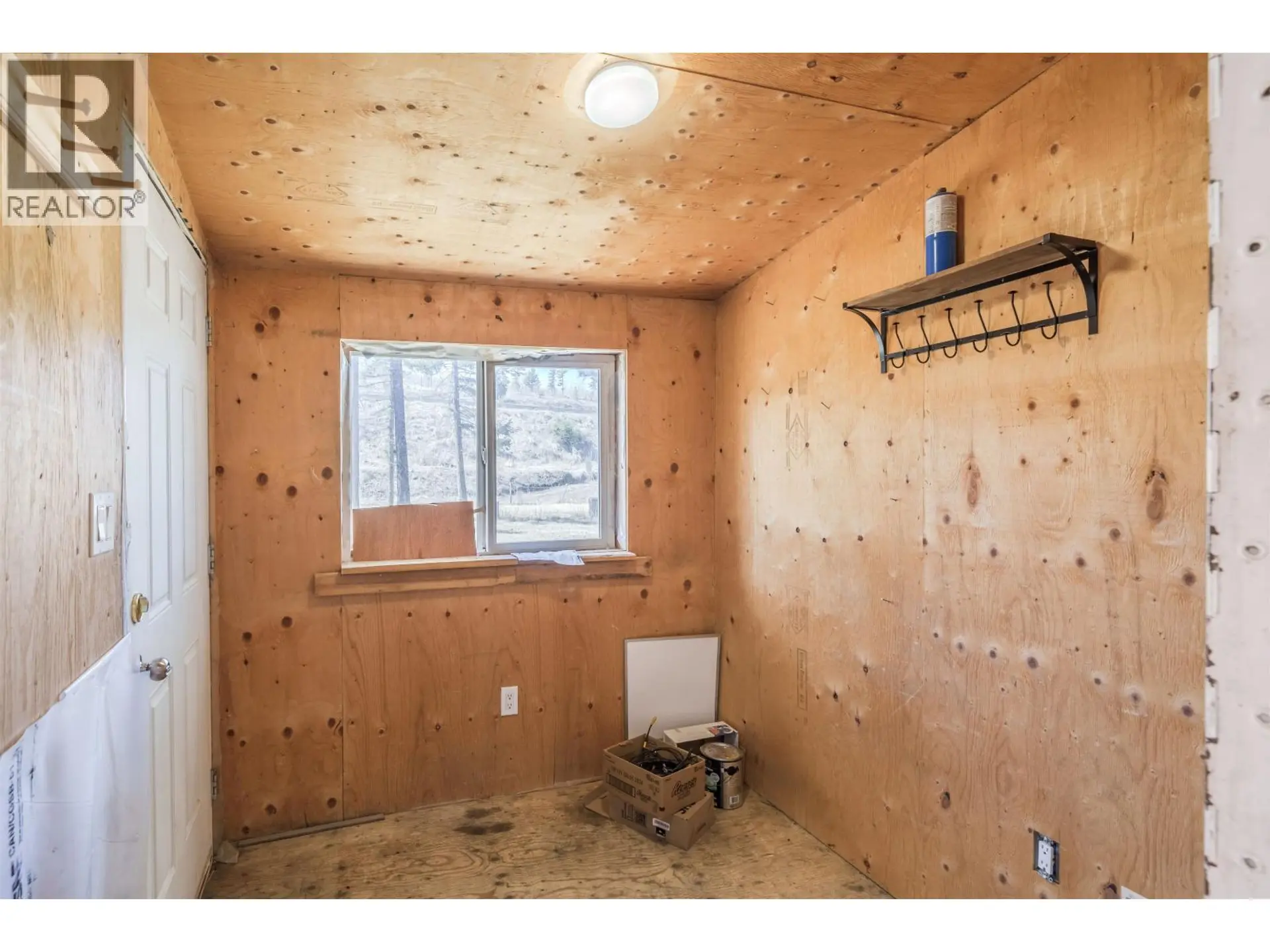 Property at 5469 SAUNDERS CRESCENT, 103 Mile House, BC