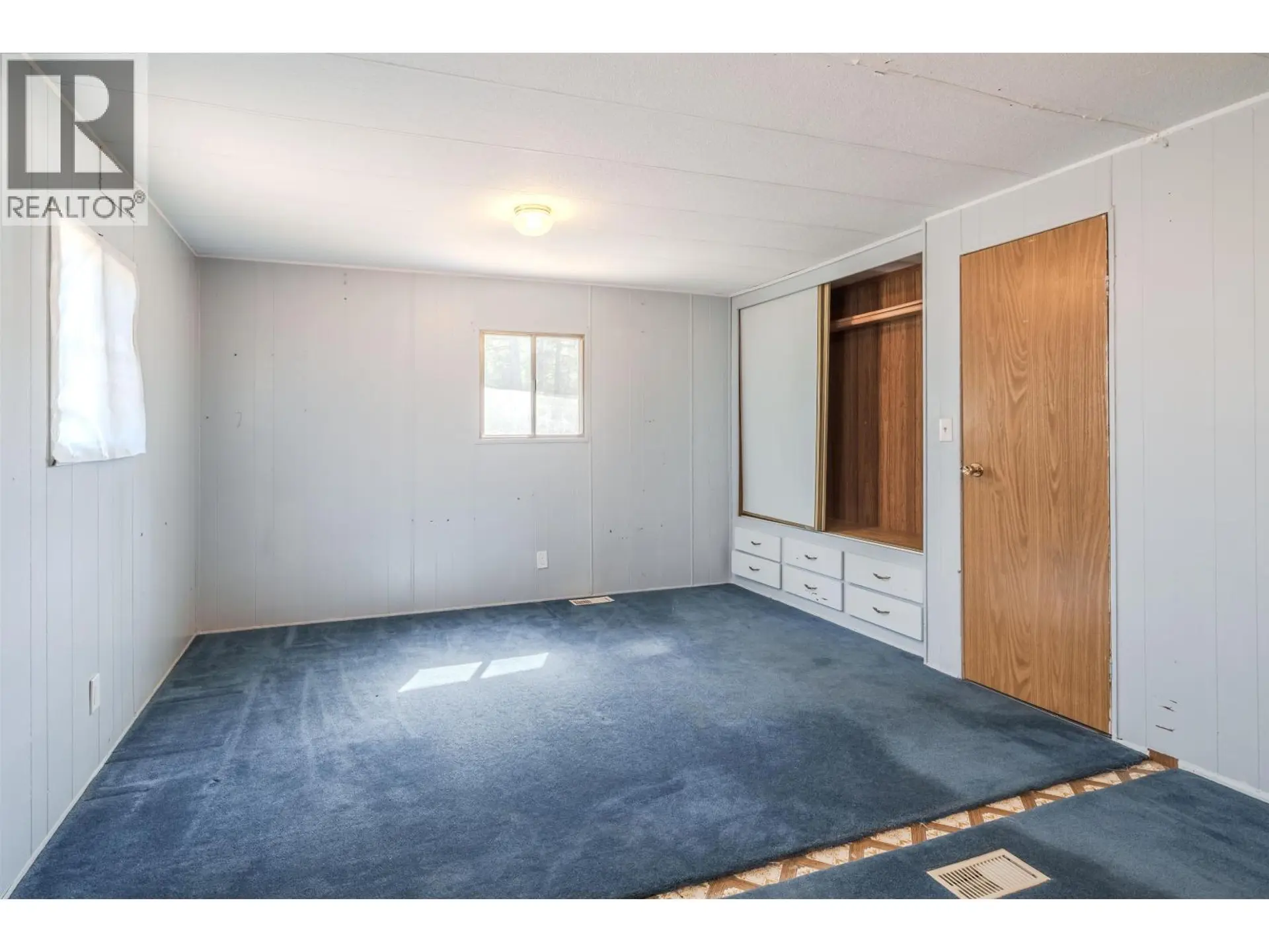 Property at 5469 SAUNDERS CRESCENT, 103 Mile House, BC