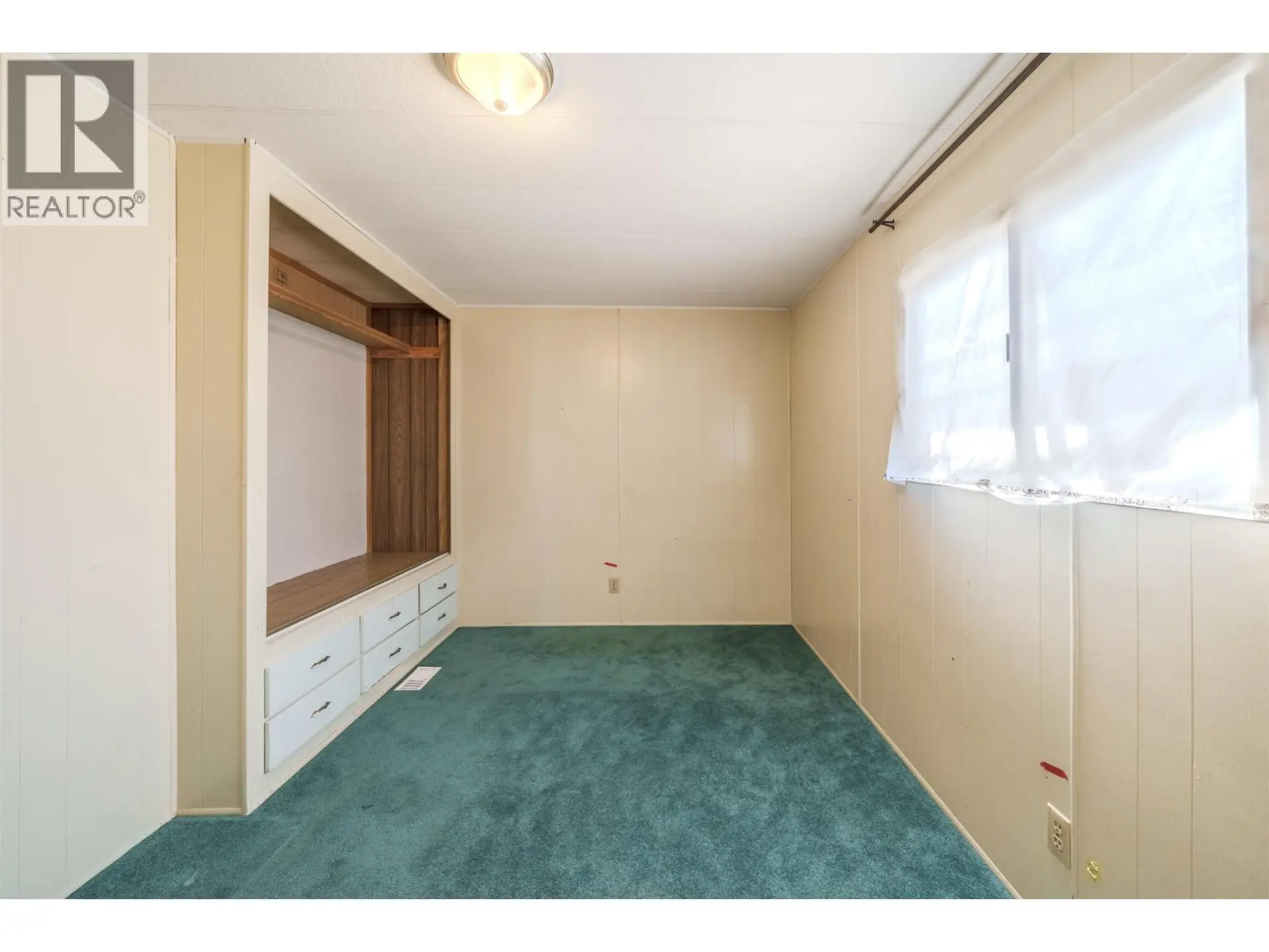 Property at 5469 SAUNDERS CRESCENT, 103 Mile House, BC