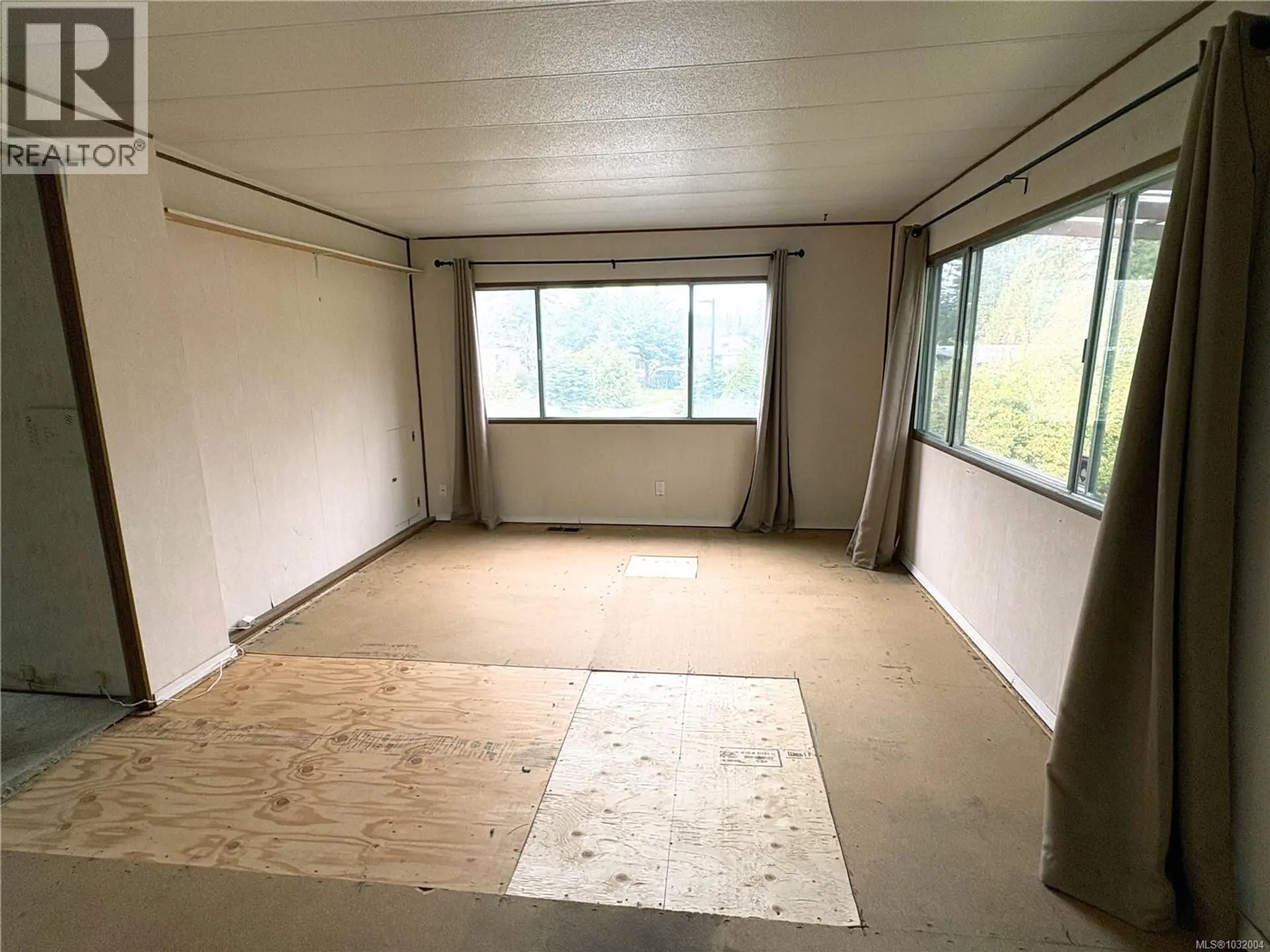 Property at #44 61 12TH ST, Nanaimo, BC