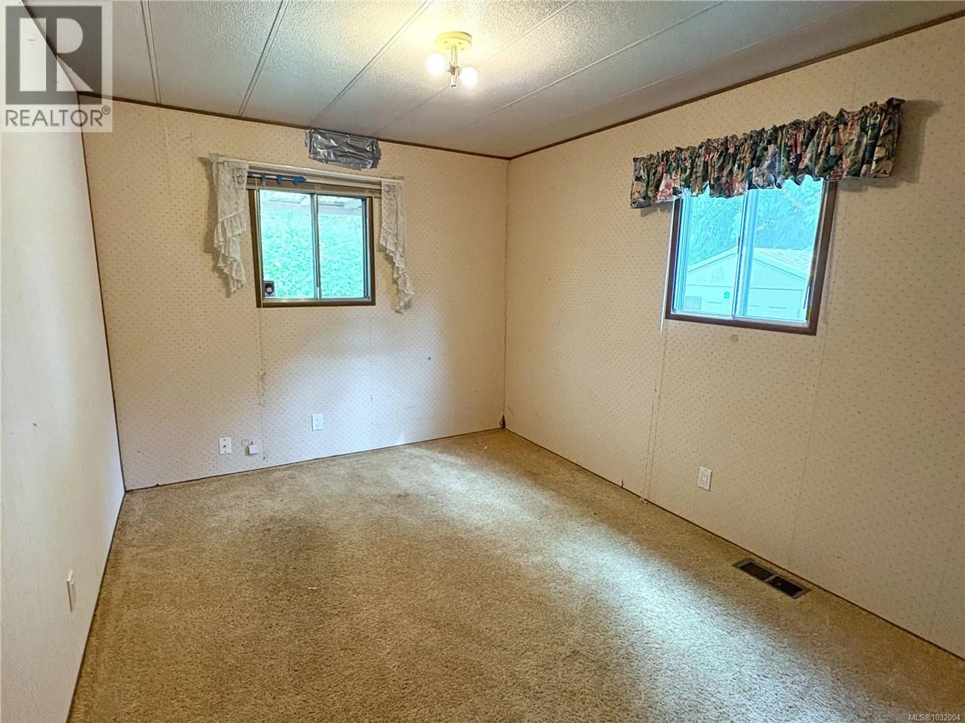 Property at #44 61 12TH ST, Nanaimo, BC