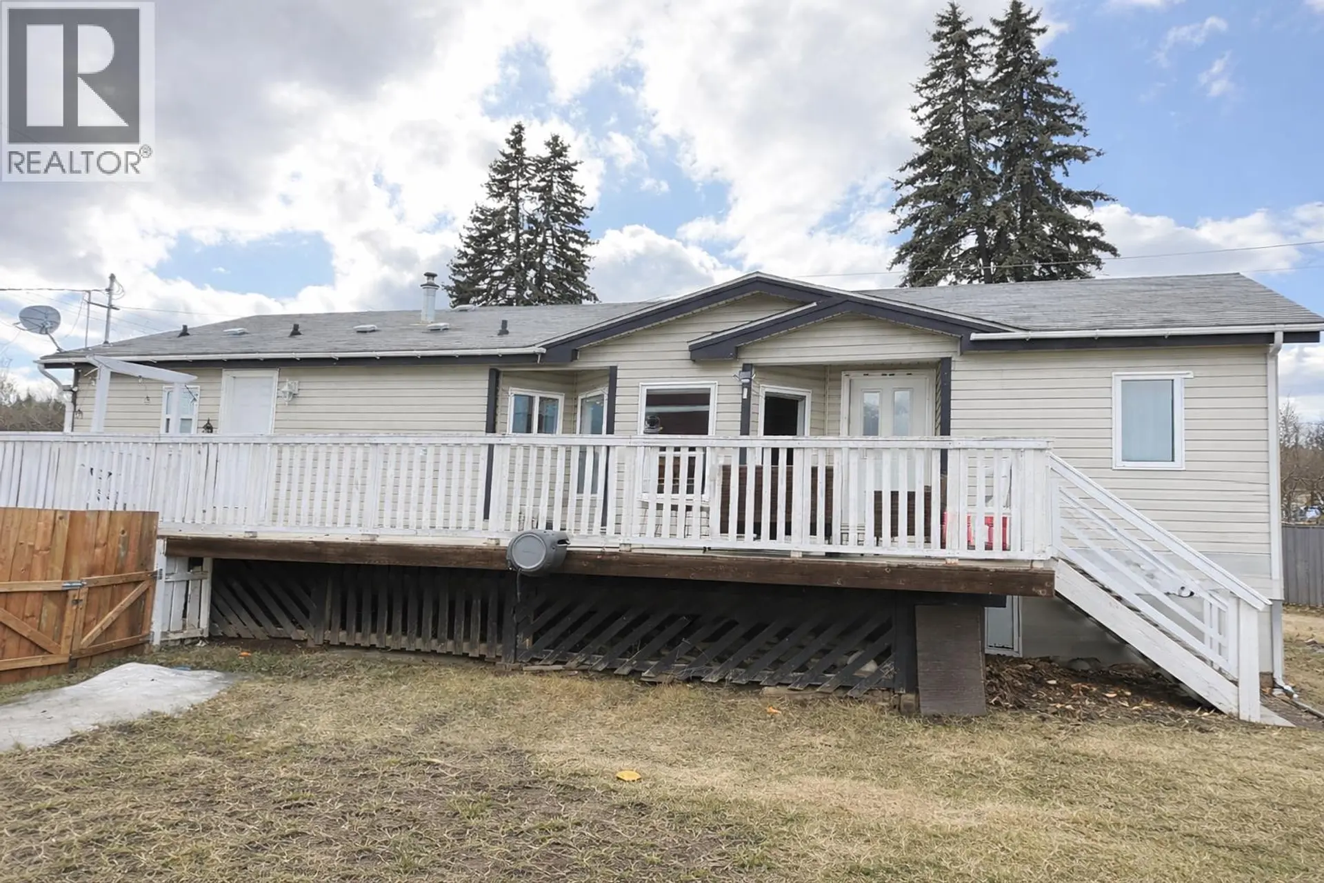 Property at 375 W 3RD STREET, Vanderhoof, BC
