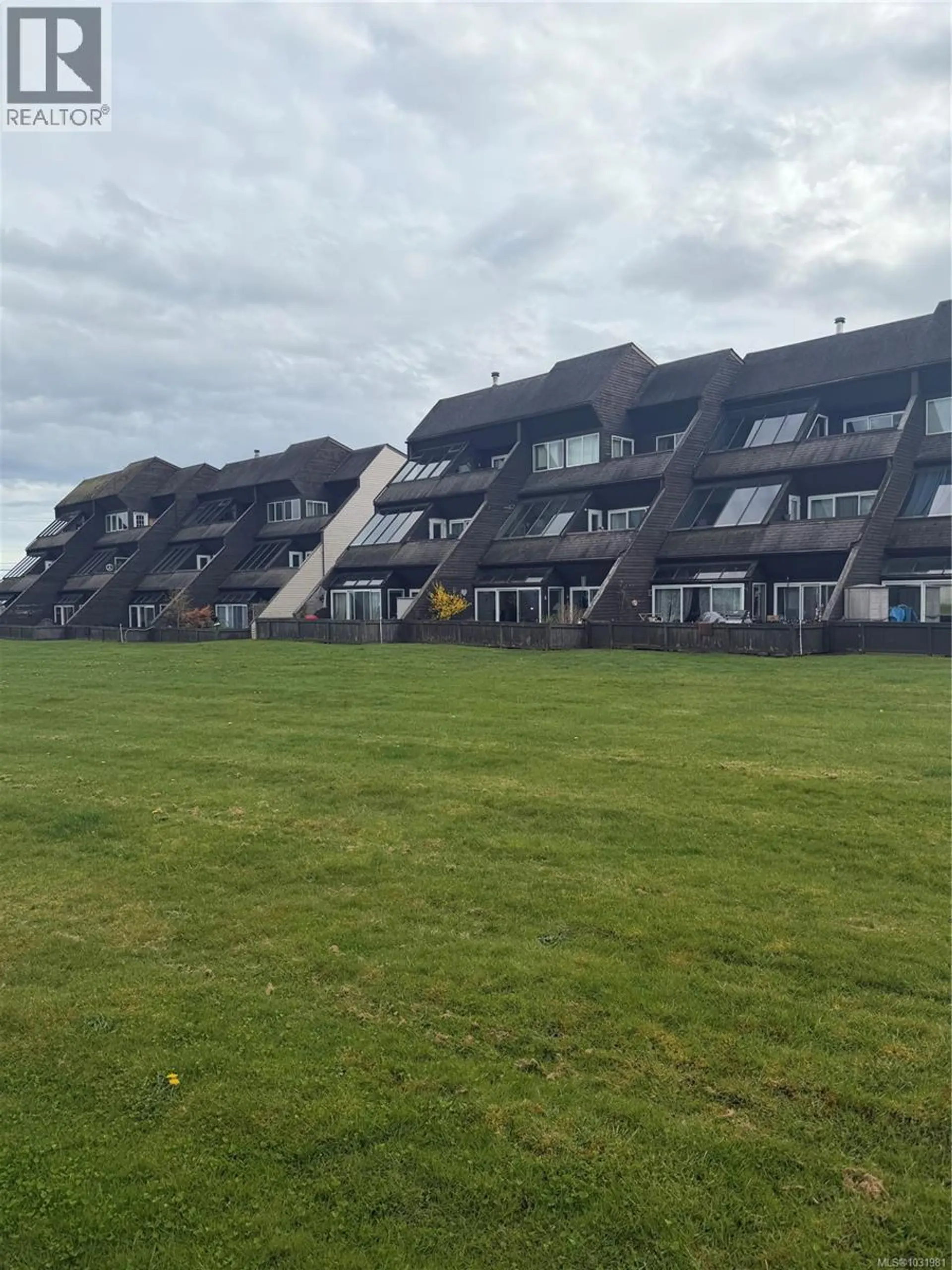 Property at #203 2740 ISLAND HWY S, Campbell River, BC