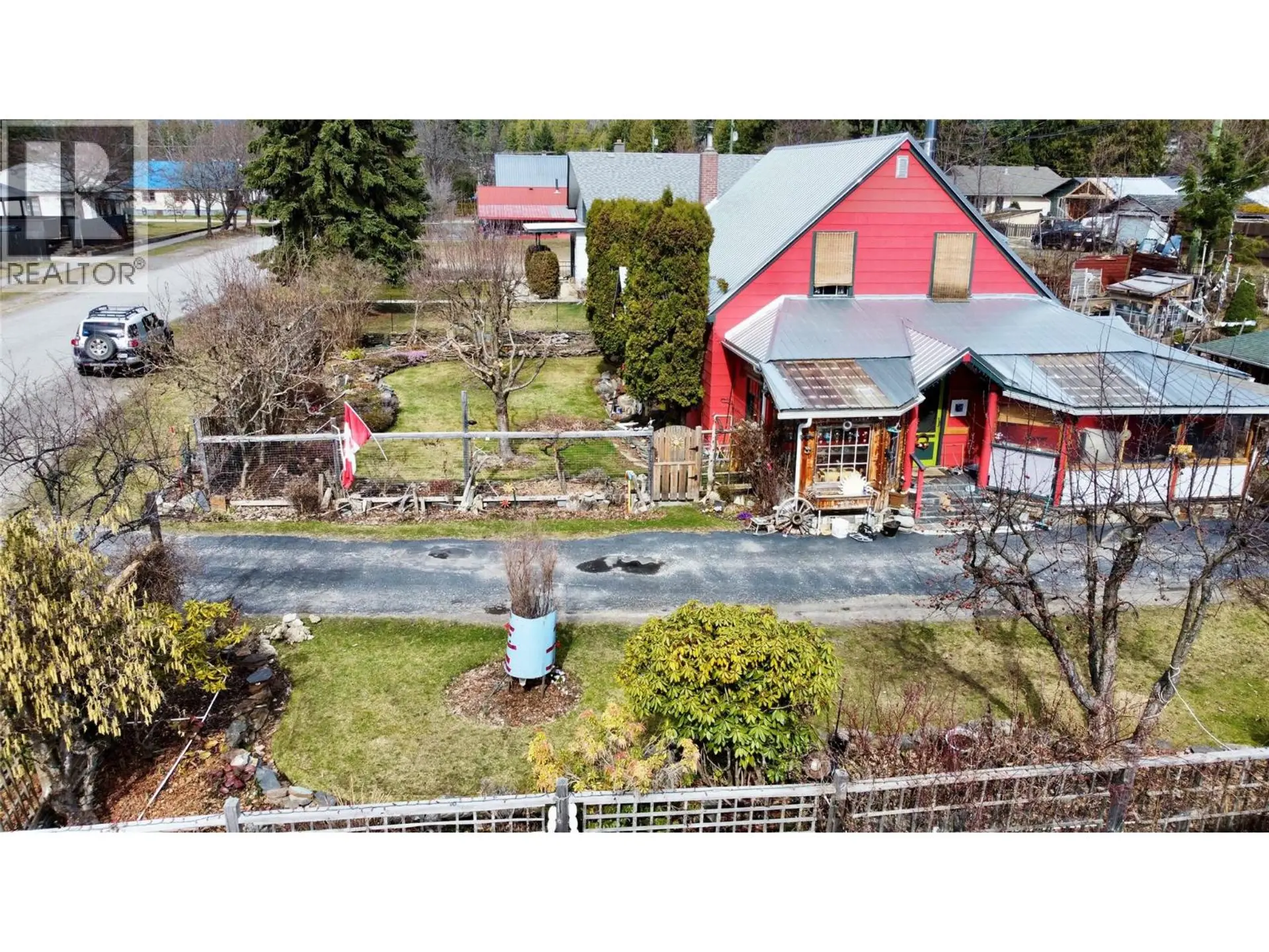 Property at 203 4th Avenue NW, Nakusp, BC