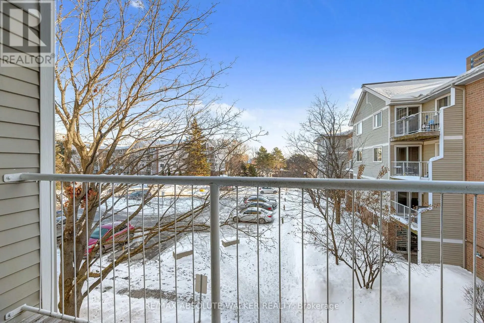 #318 250 BRITTANY DRIVE - Image 7