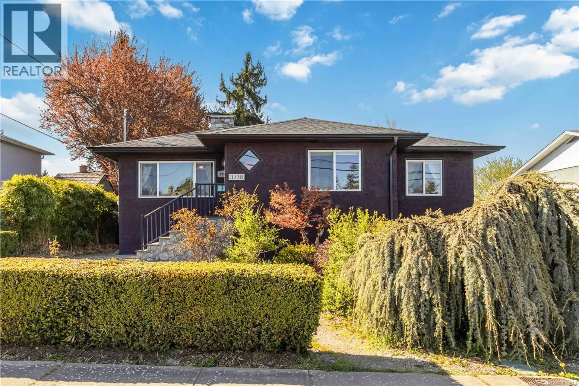 Property at 3738 Tillicum Rd, Saanich, BC