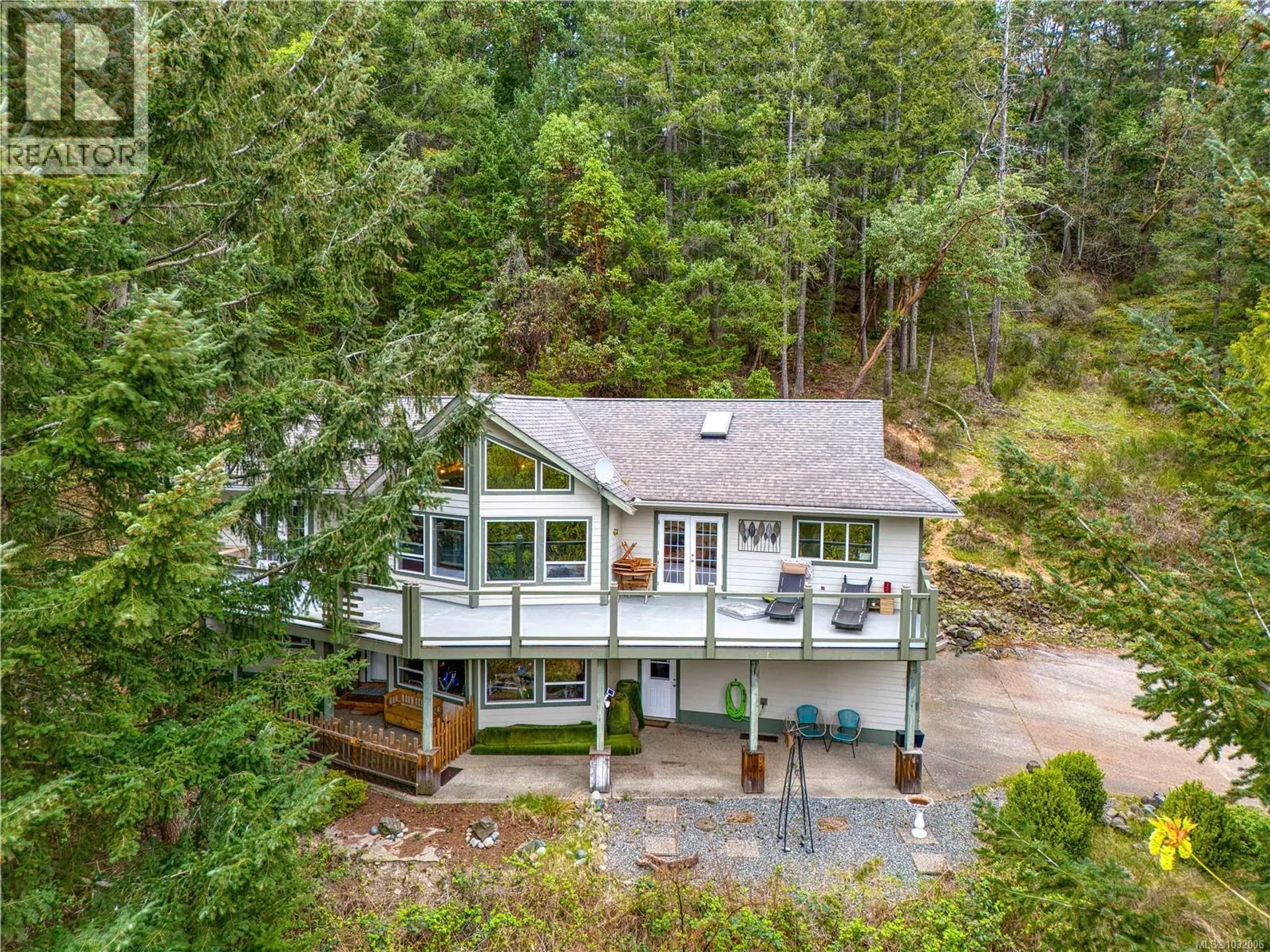 Property at 3482 Arrowsmith Rd, Nanaimo, BC