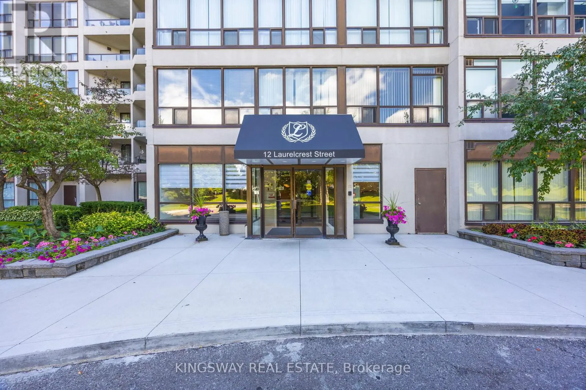 #507 12 LAURELCREST STREET - Image 2