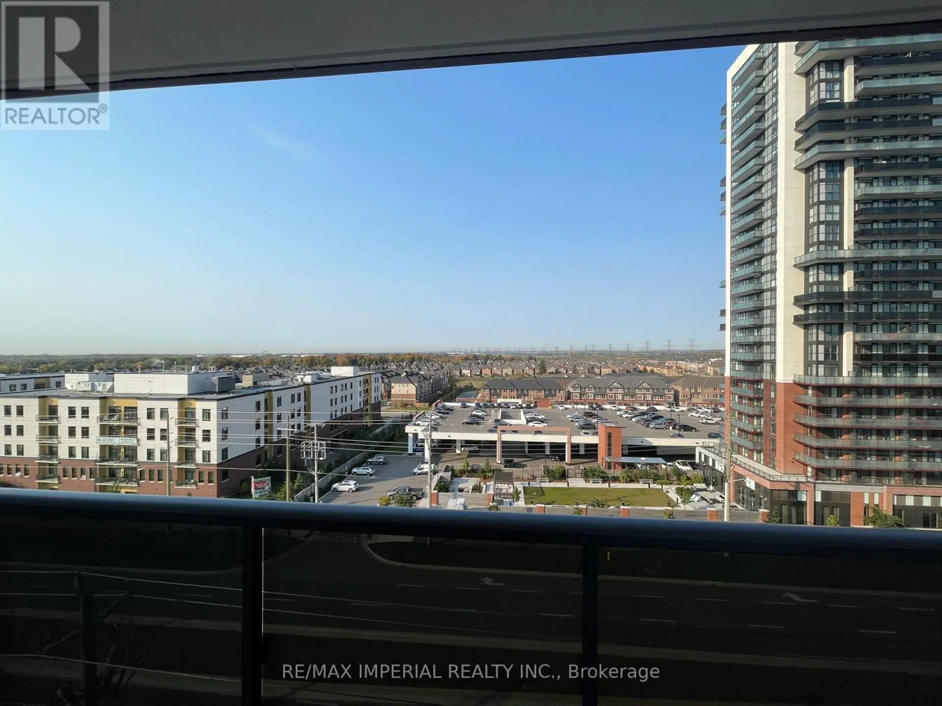 #808 2545 SIMCOE STREET N - Image 14
