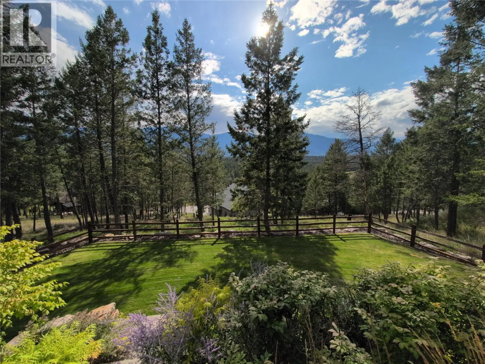 Property at 2550 LEDGEROCK RIDGE, Invermere, BC