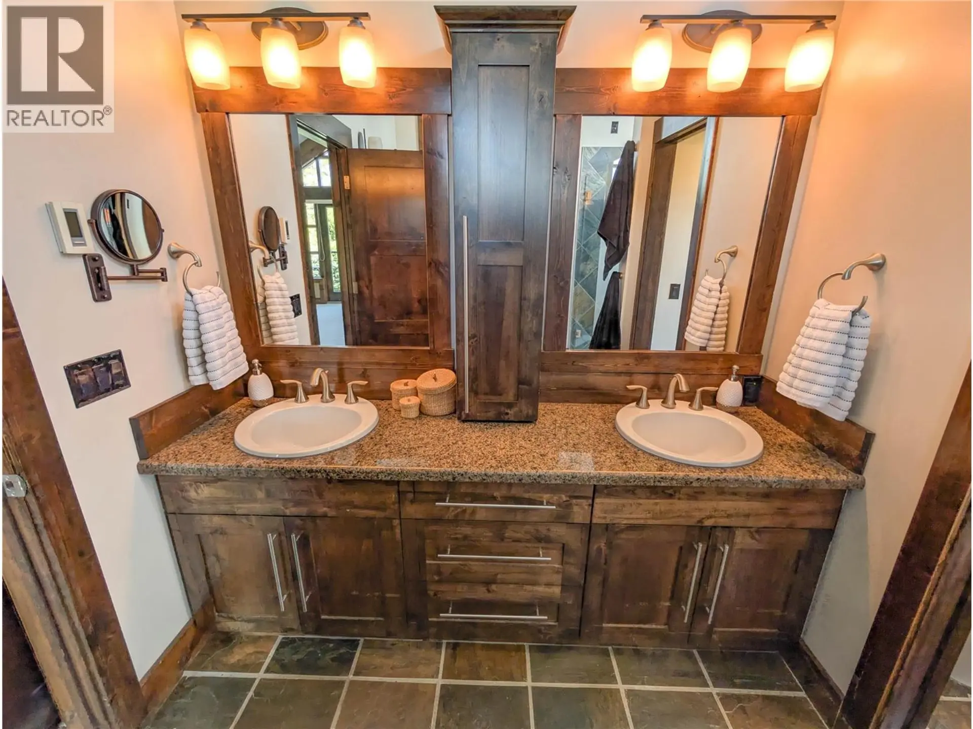 Property at 2550 LEDGEROCK RIDGE, Invermere, BC