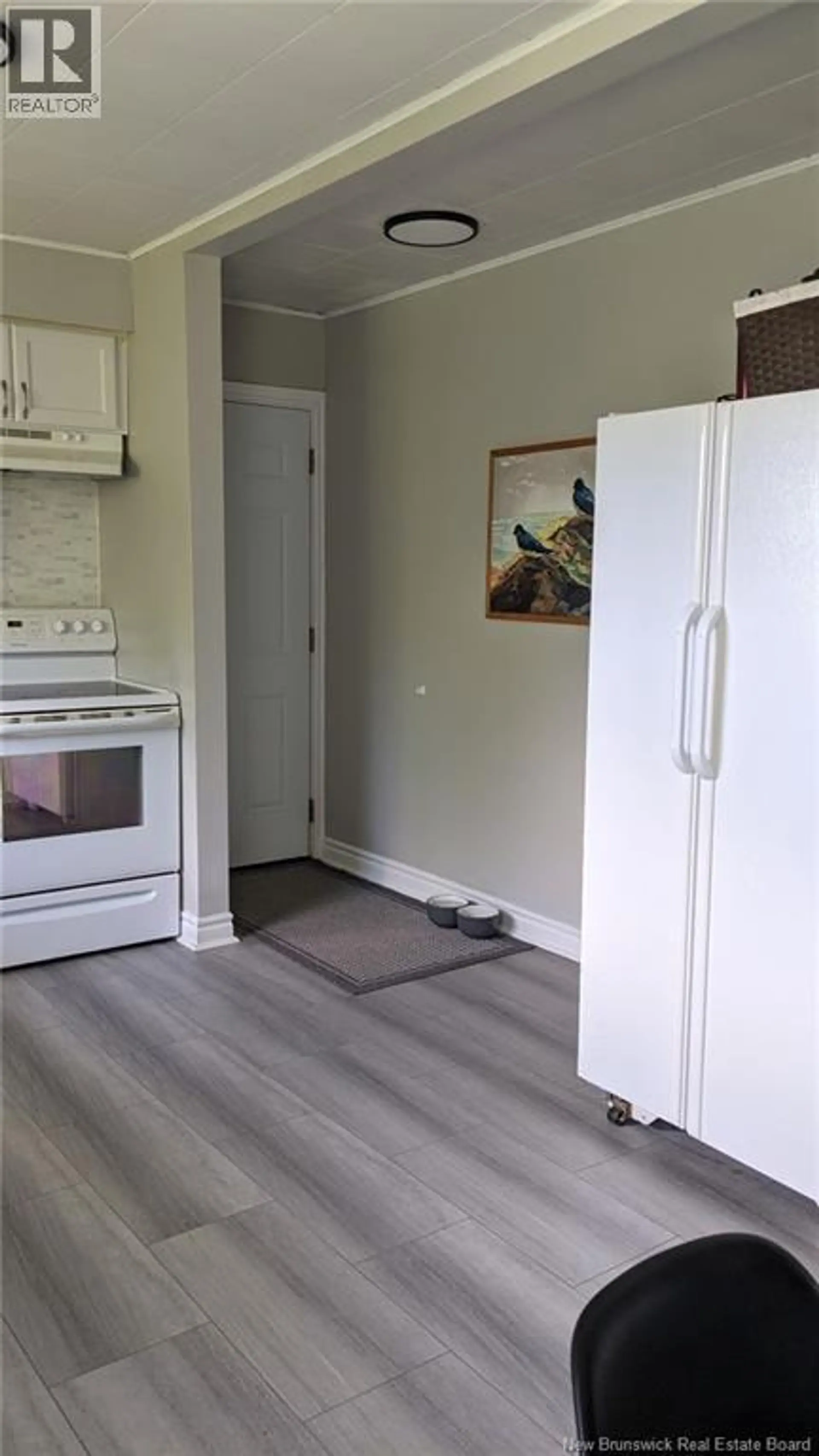 91 Fairview - Image 4