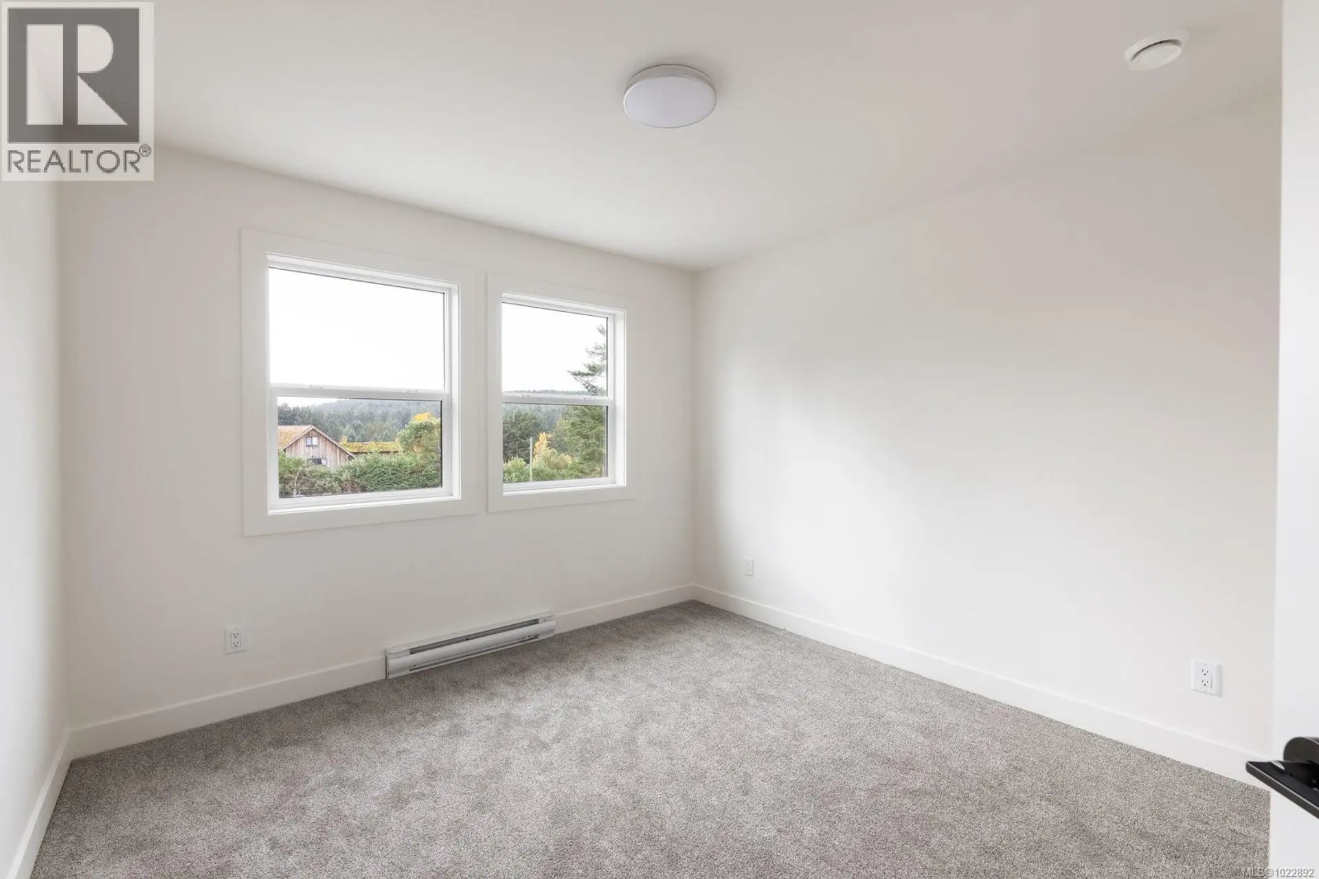 Property at 924 ROSEFINCH PL, Langford, BC