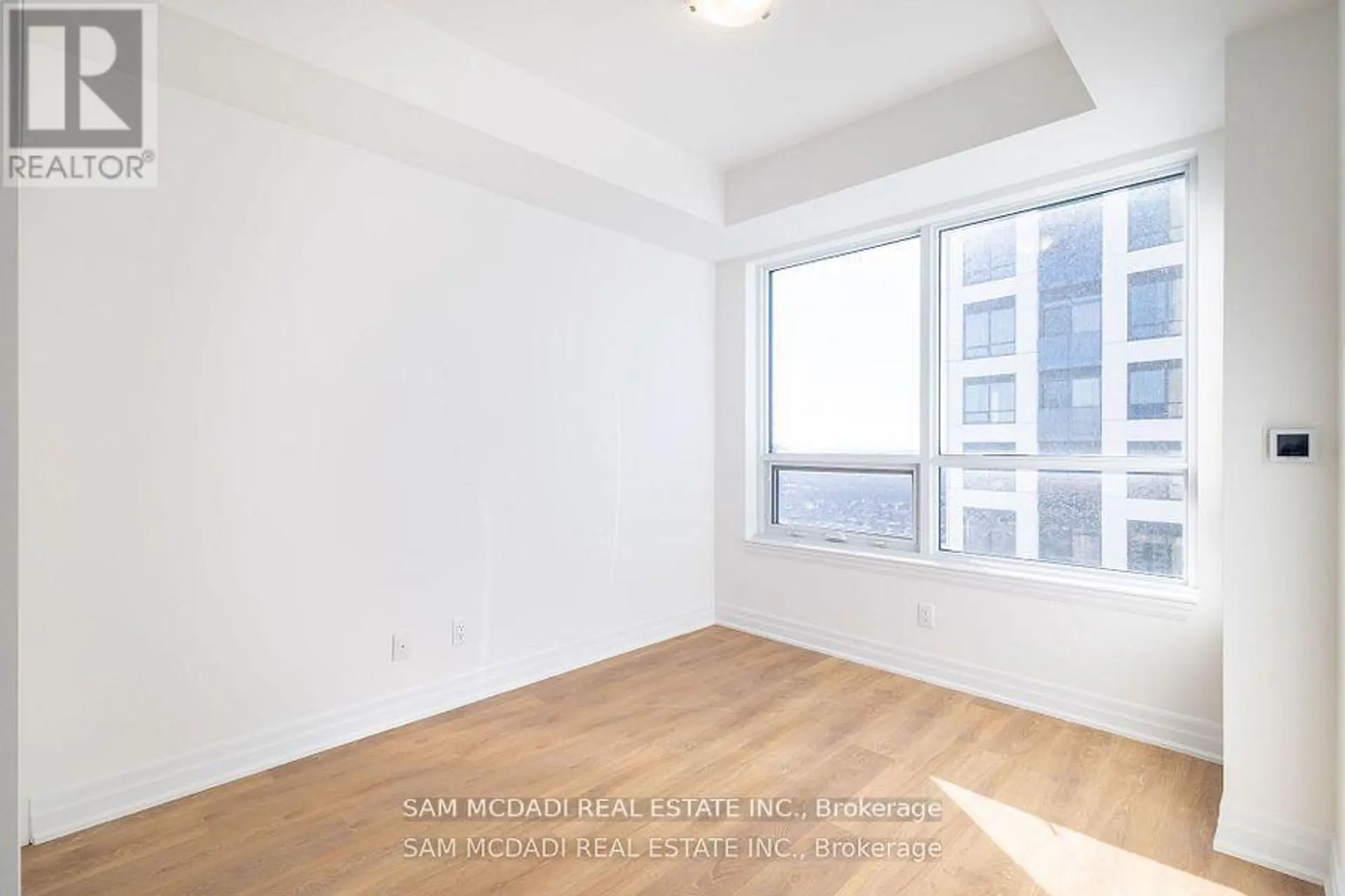 #2709 30 ELM DRIVE - Image 9