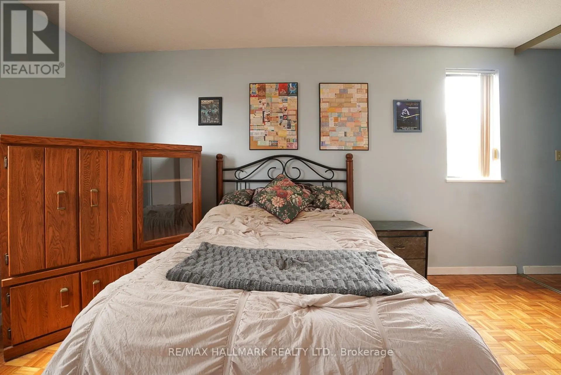#203 3734 ST CLAIR AVENUE E - Image 9