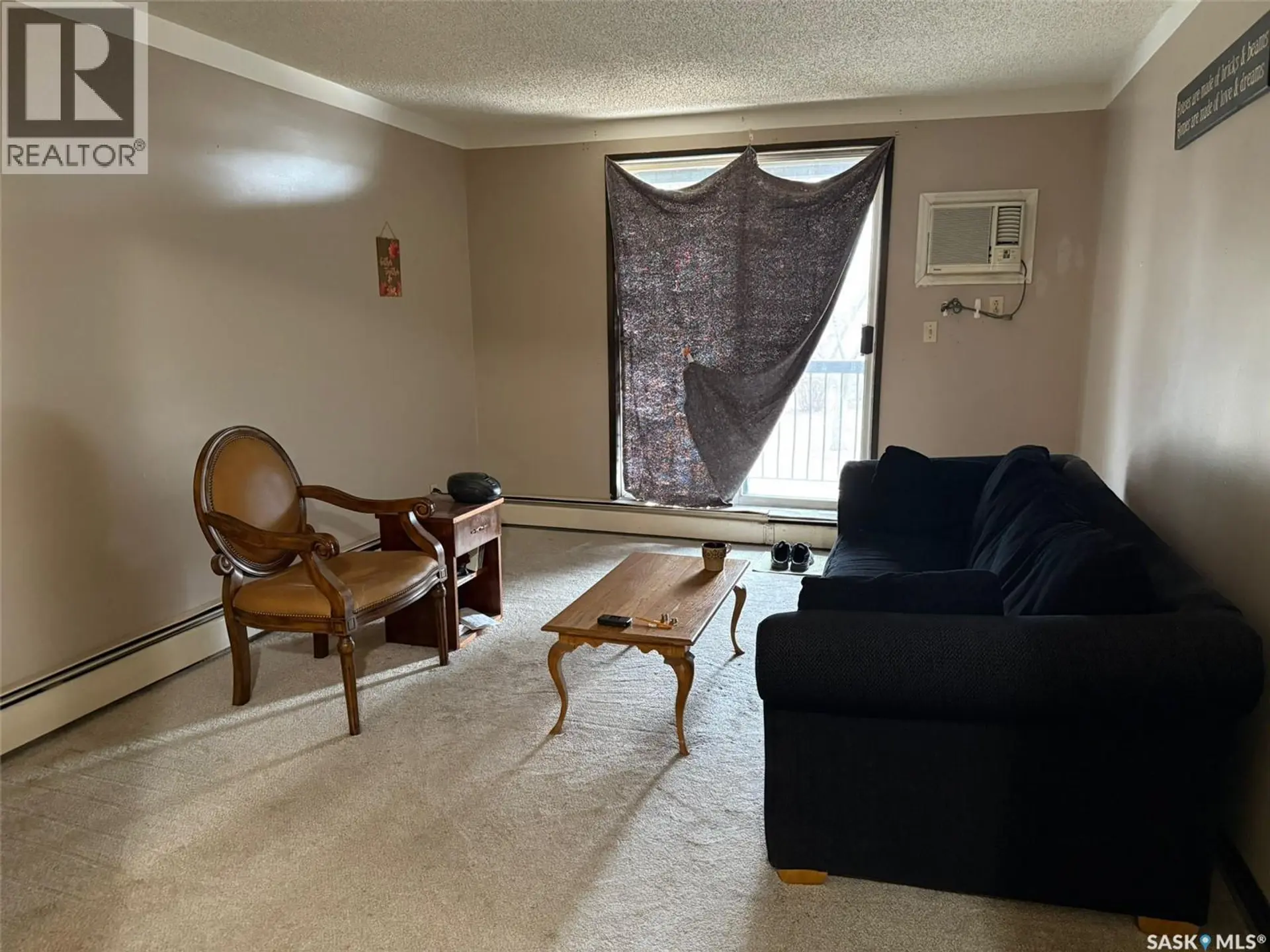 #209 15 BARR STREET - Image 2