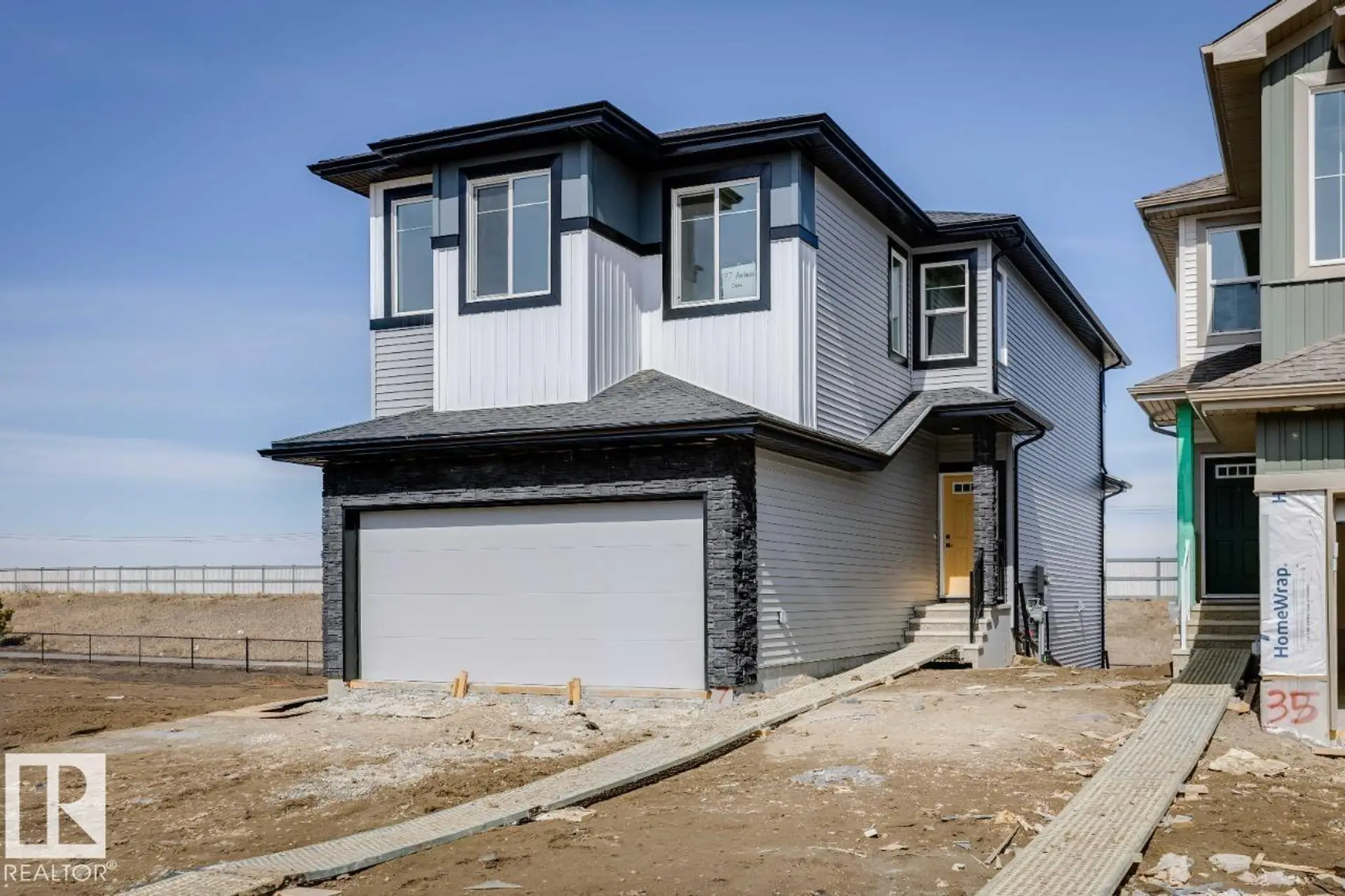 37 AXELWOOD CR - Image 1
