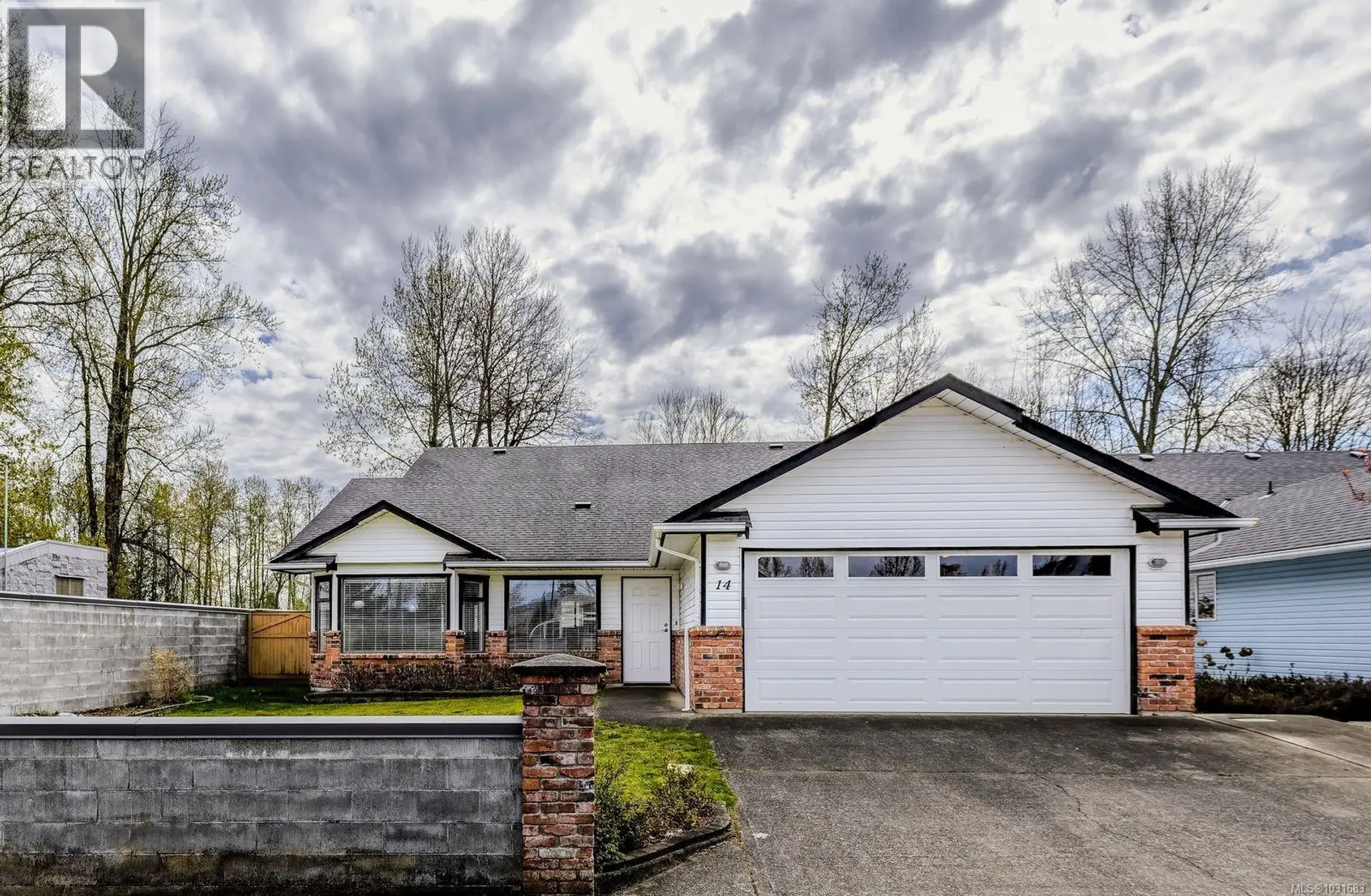 Property at #14 111 McKinstry Rd, Duncan, BC