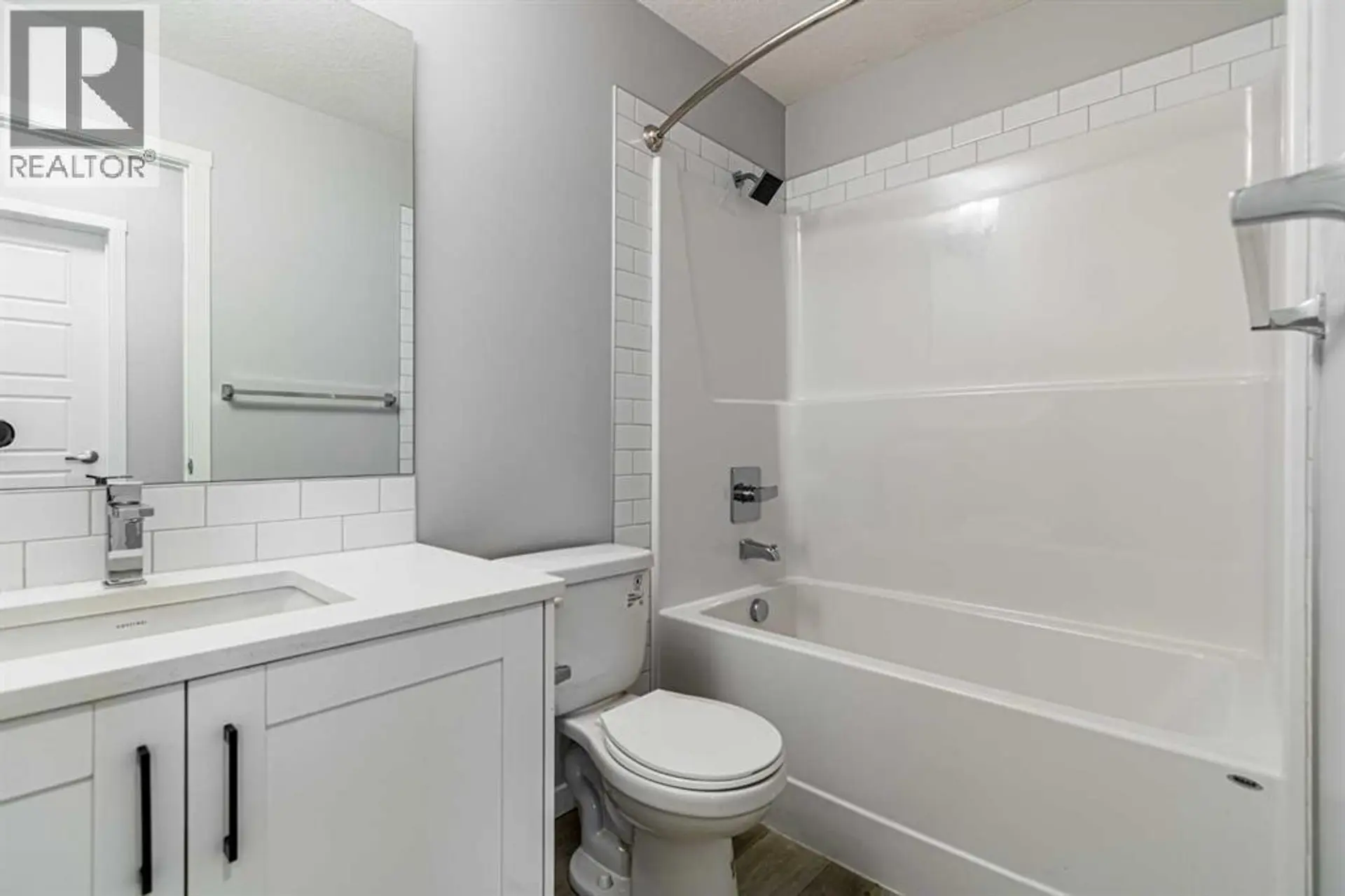 #203 360 HARVEST HILLS WAY NE - Image 13