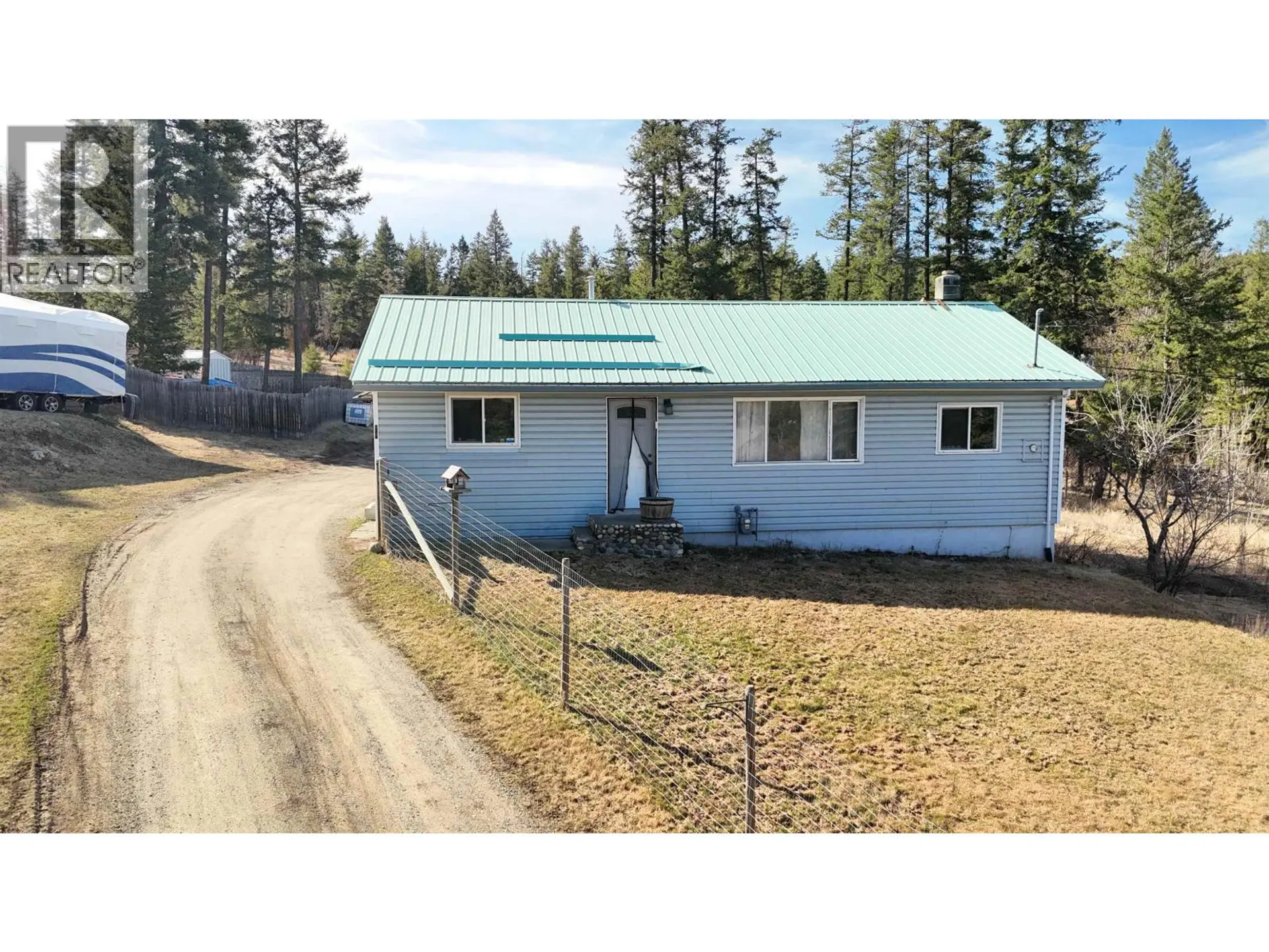 Property at 915 DOG CREEK ROAD, Williams Lake, BC