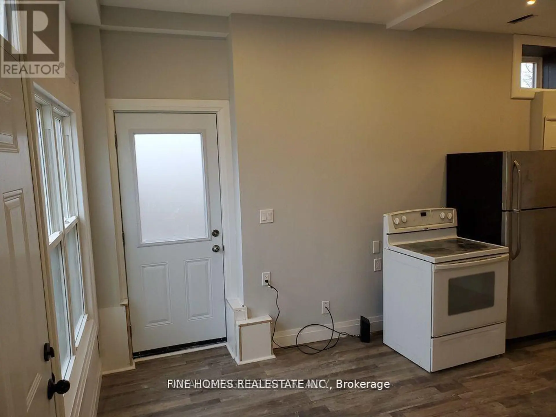 1762 KEELE STREET - Image 5