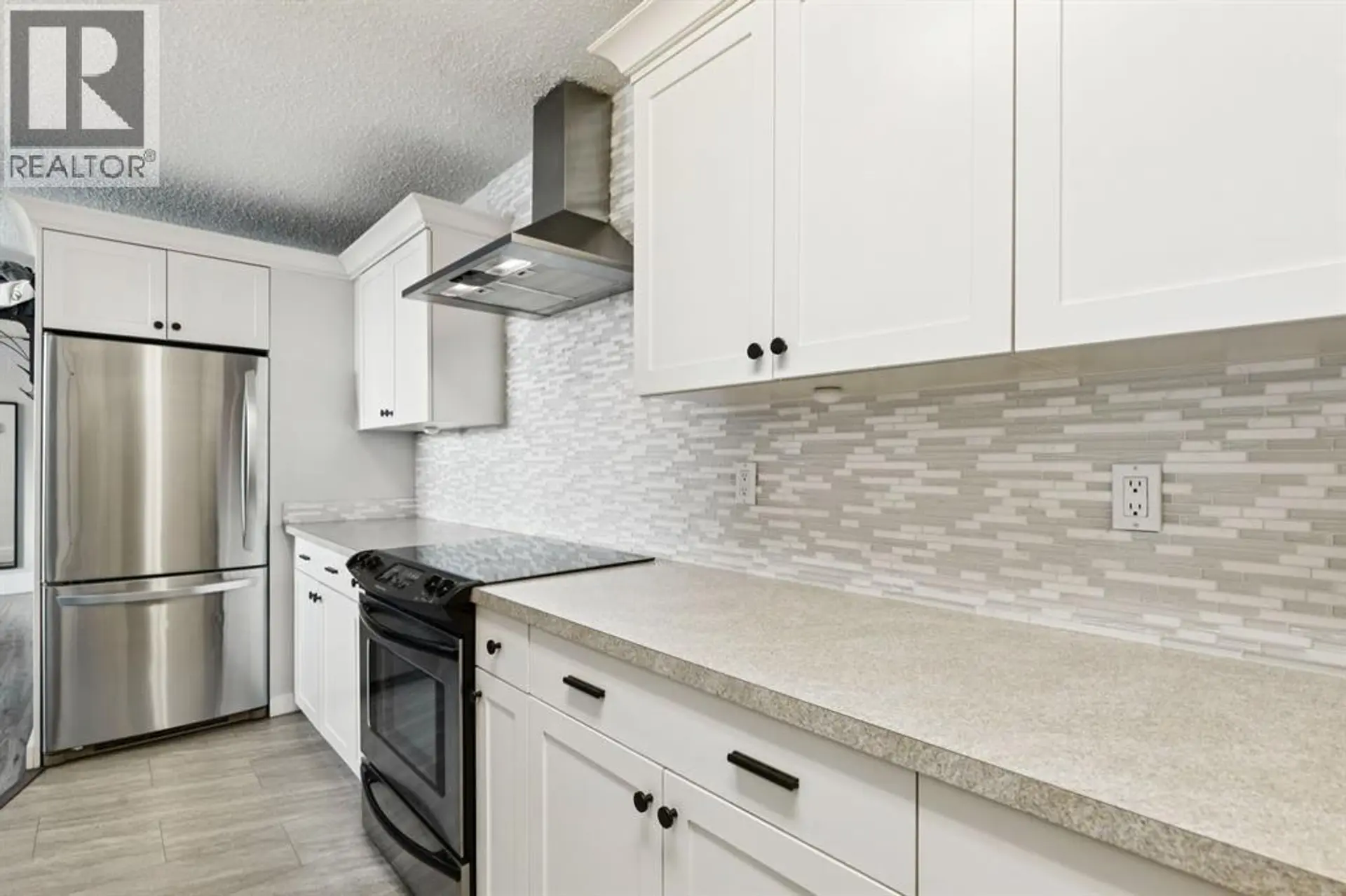 #302 314 14 STREET NW - Image 6