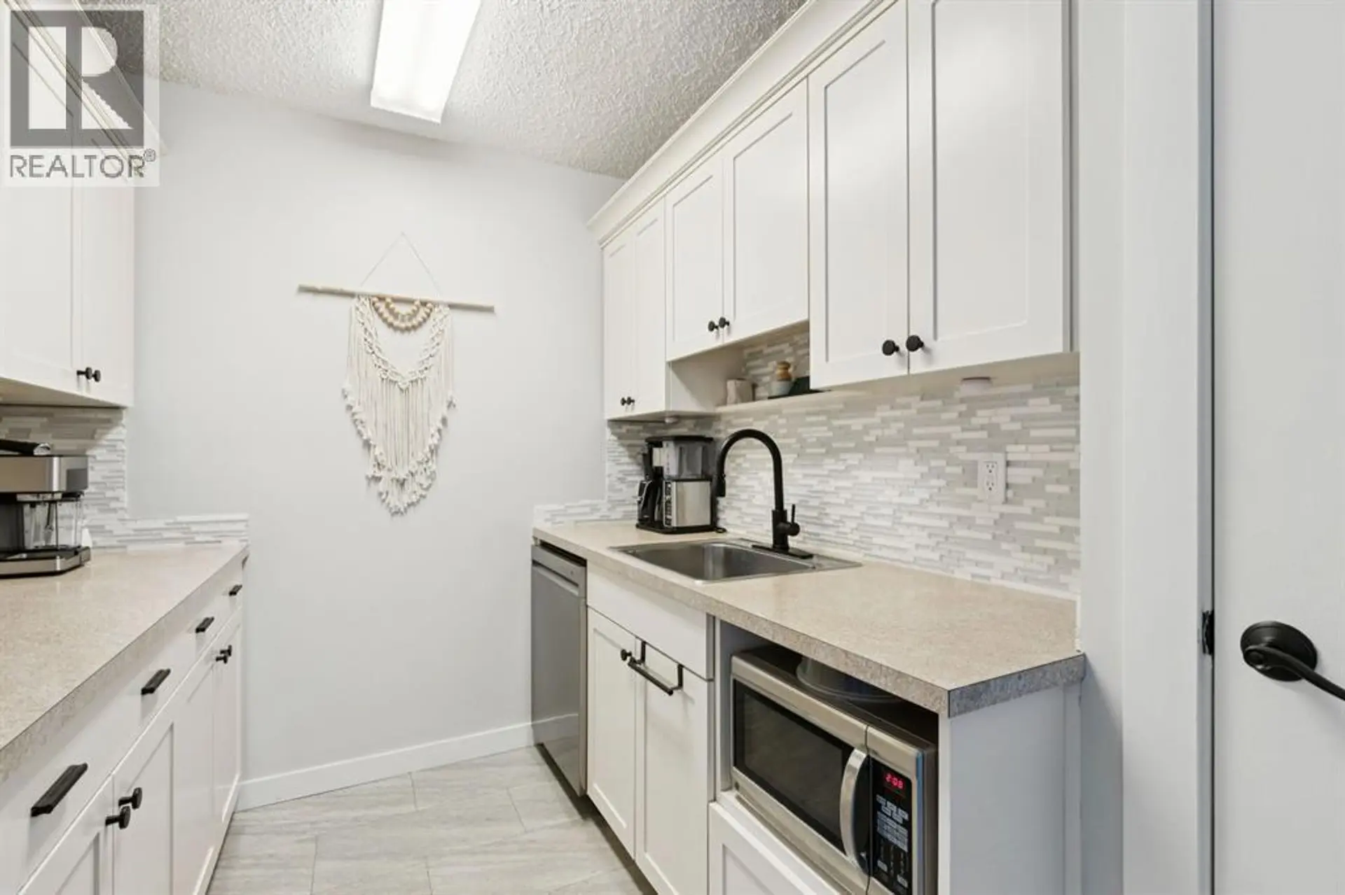 #302 314 14 STREET NW - Image 7