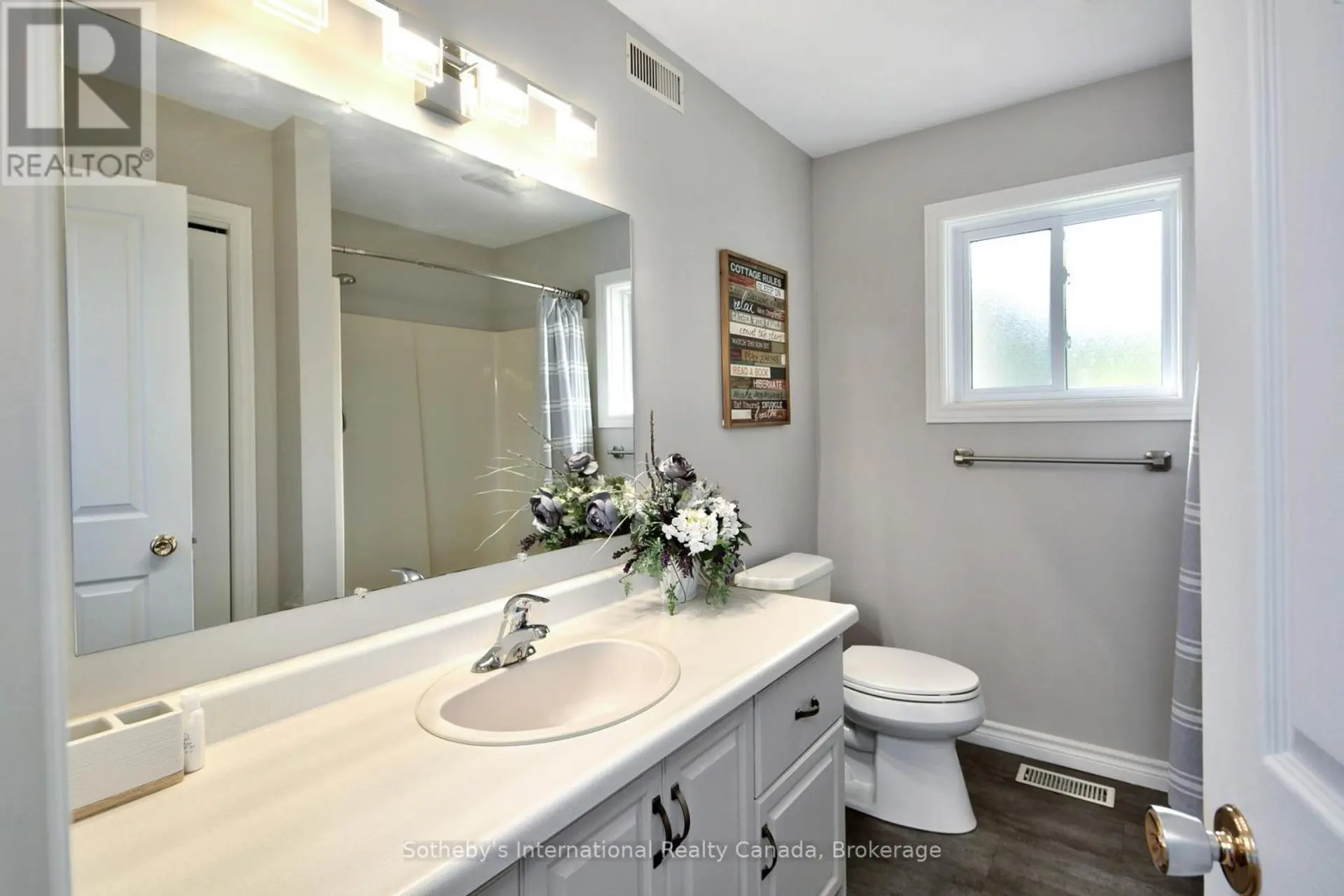 26 MIDDLE AVENUE - Image 11