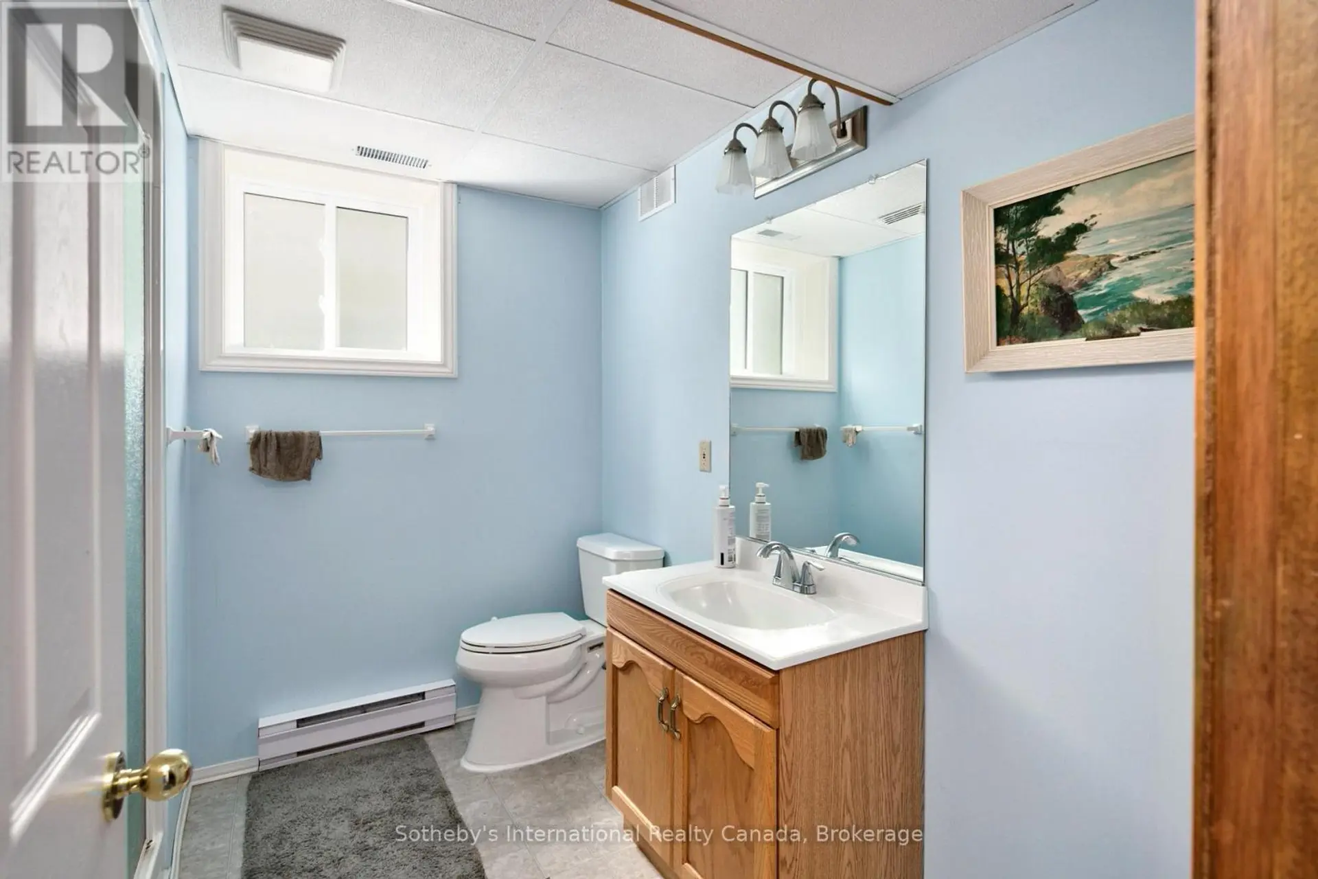 26 MIDDLE AVENUE - Image 13