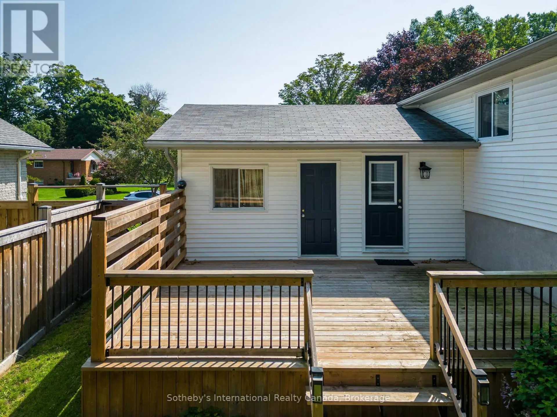 26 MIDDLE AVENUE - Image 14