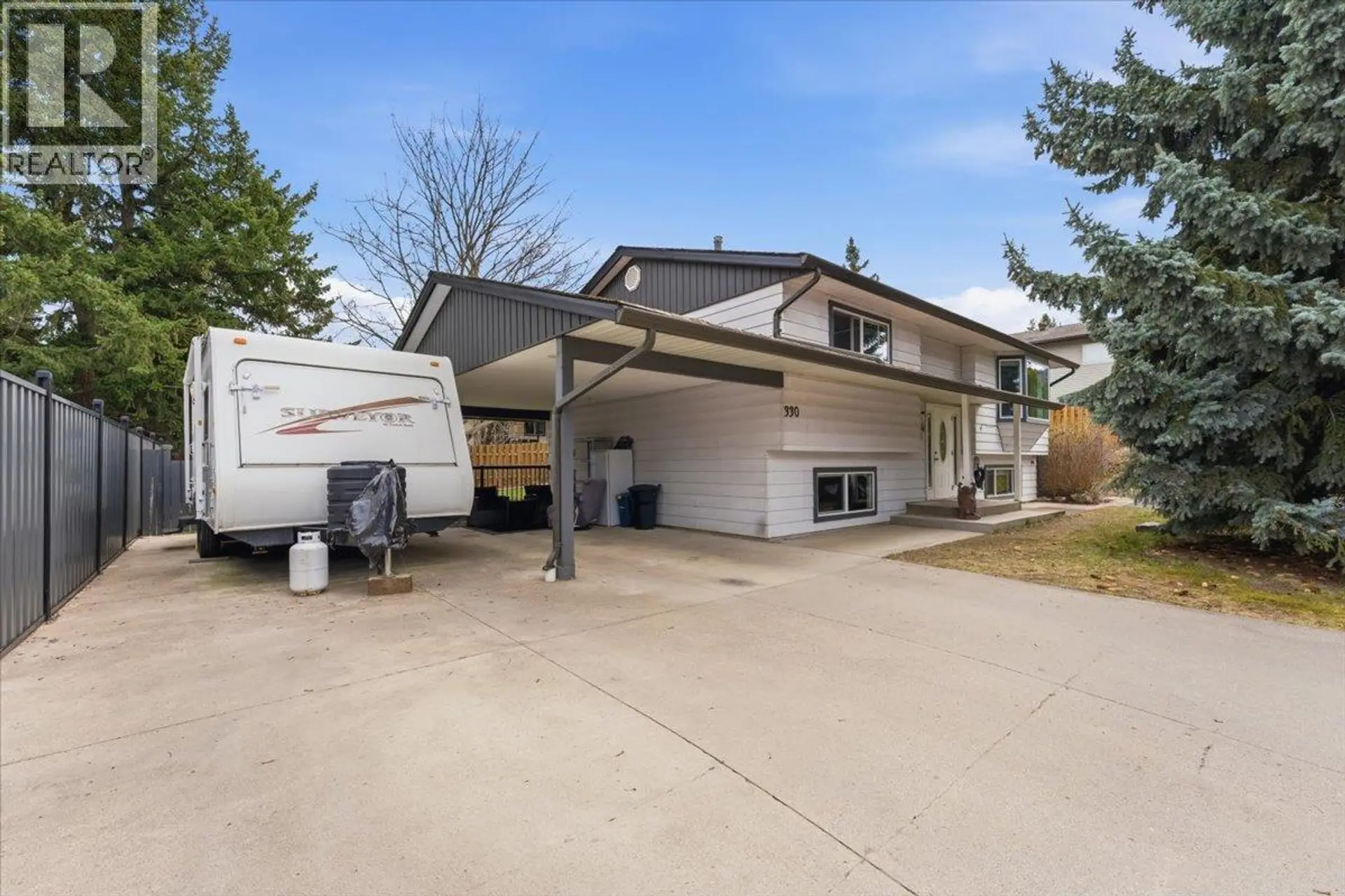 Property at 330 27 Street NE, Salmon Arm, BC