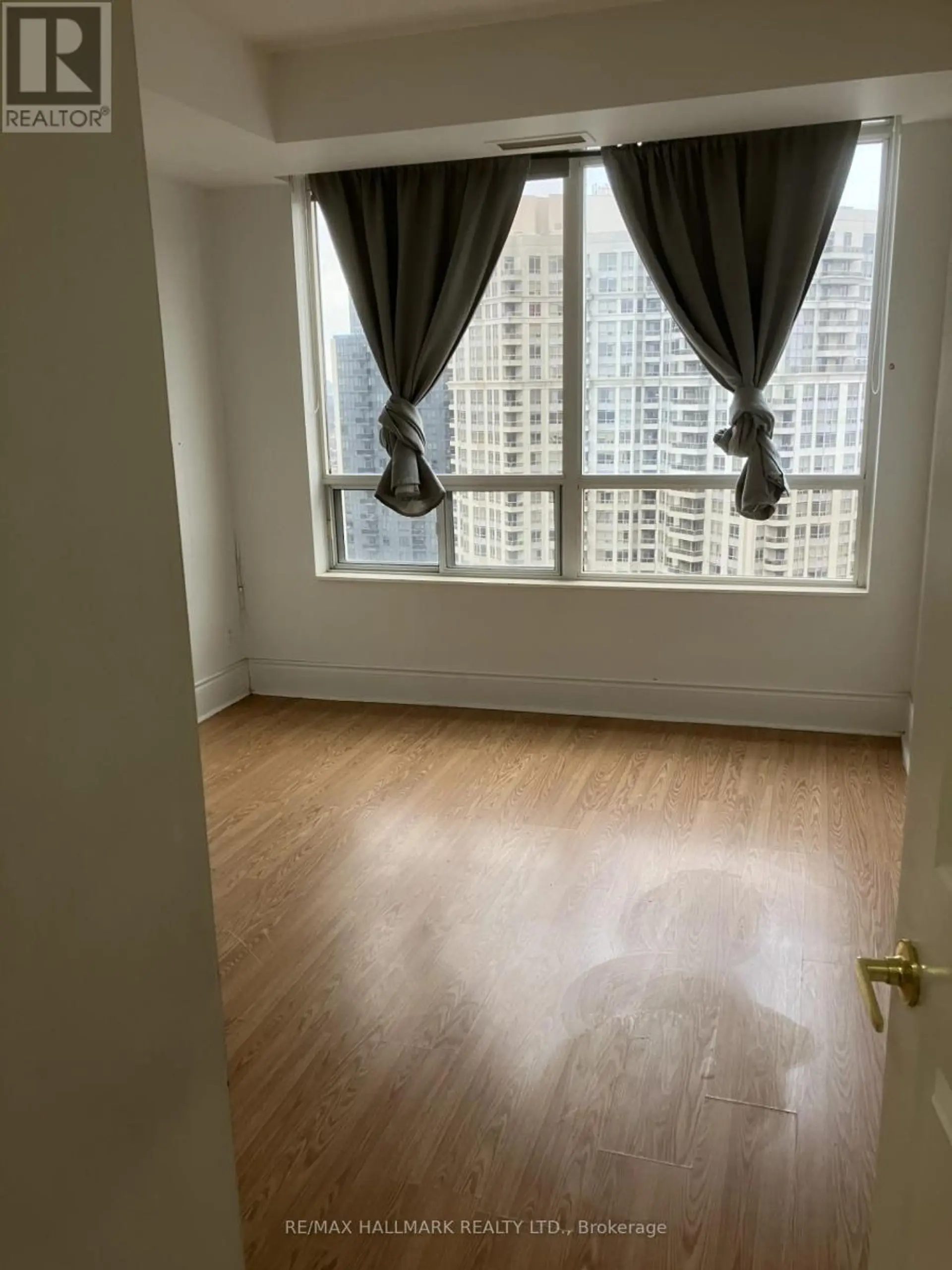 #3002 3880 DUKE OF YORK BLVD BOULEVARD - Image 6