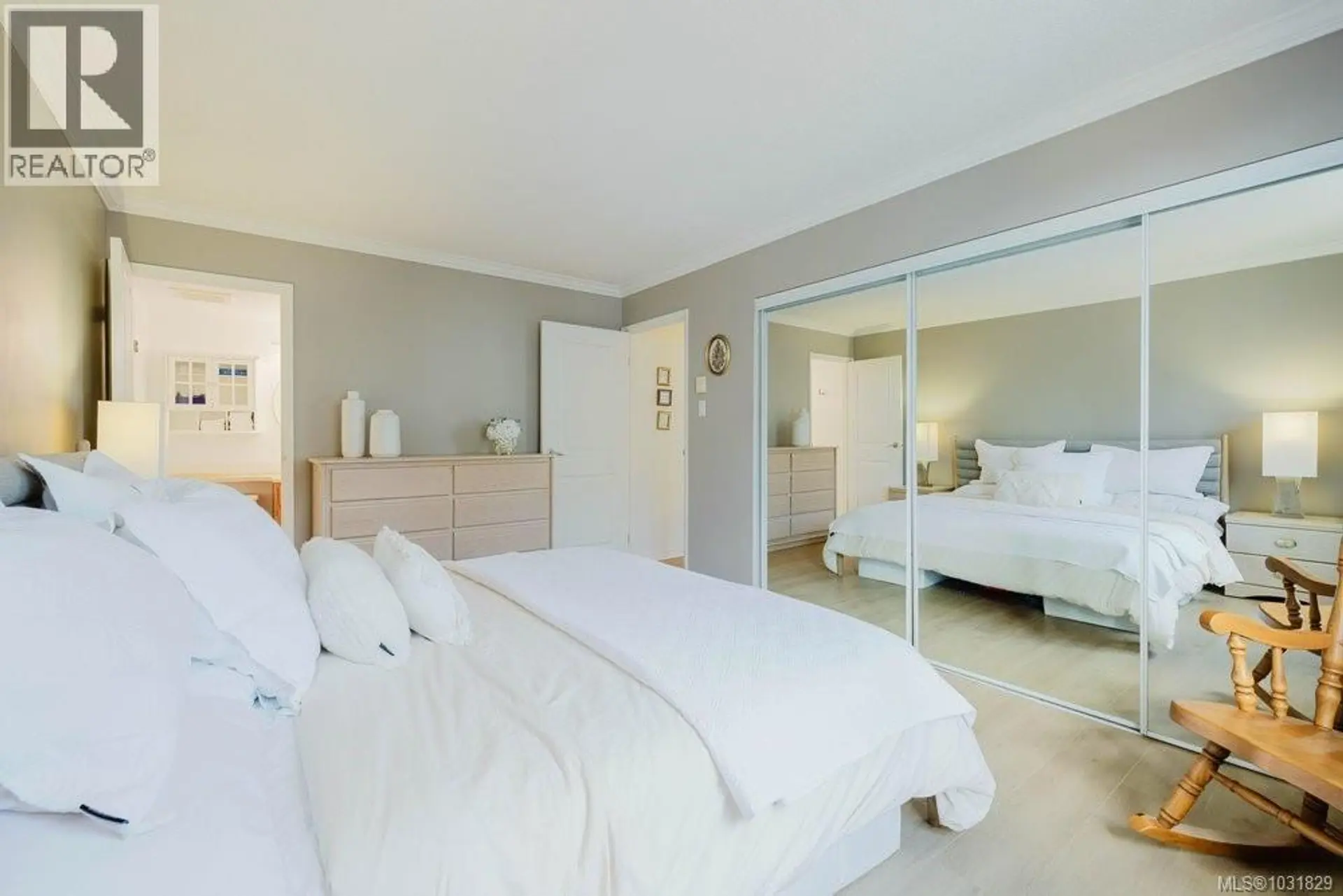 Property at #1004 1034 JOHNSON ST, Victoria, BC