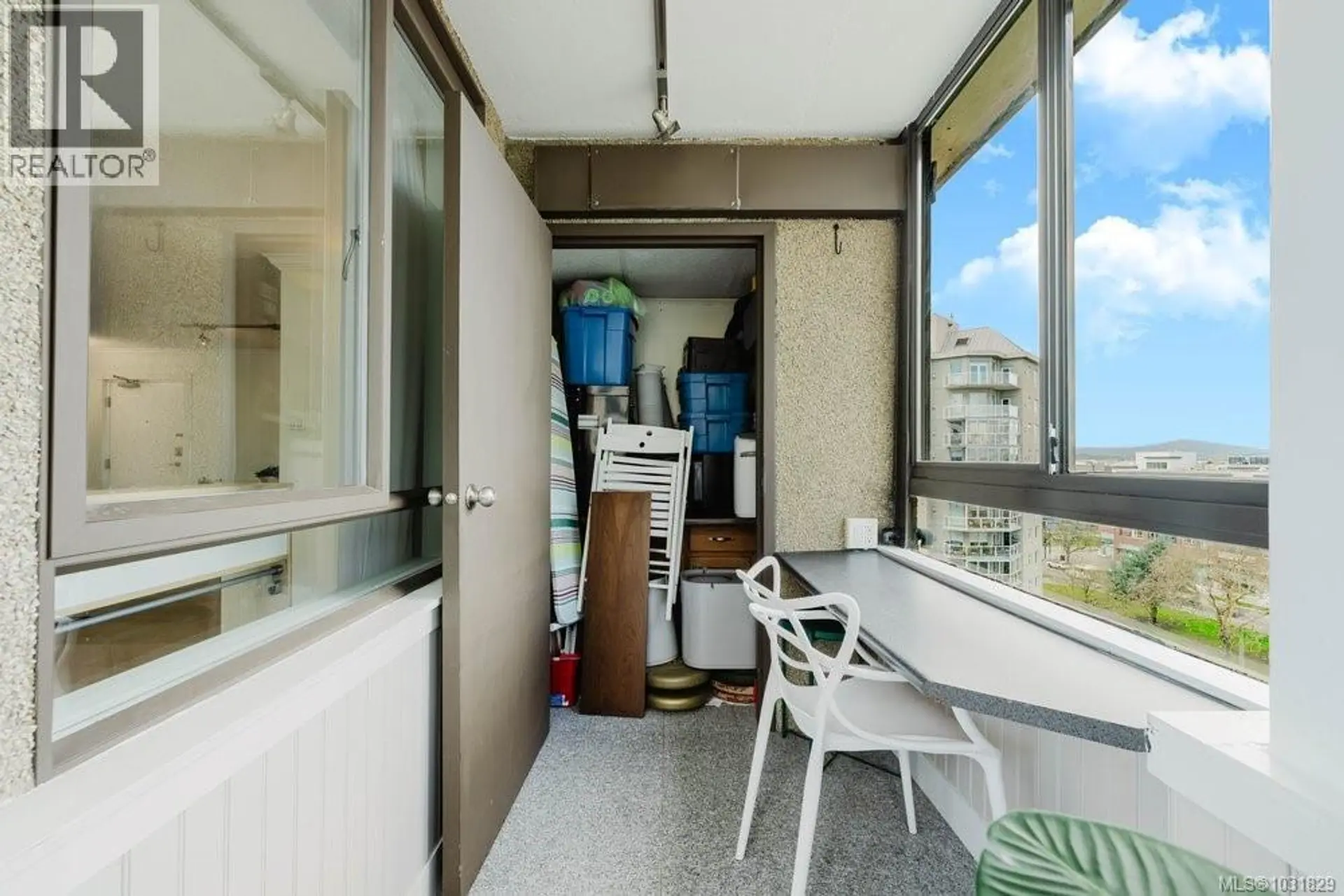 Property at #1004 1034 JOHNSON ST, Victoria, BC