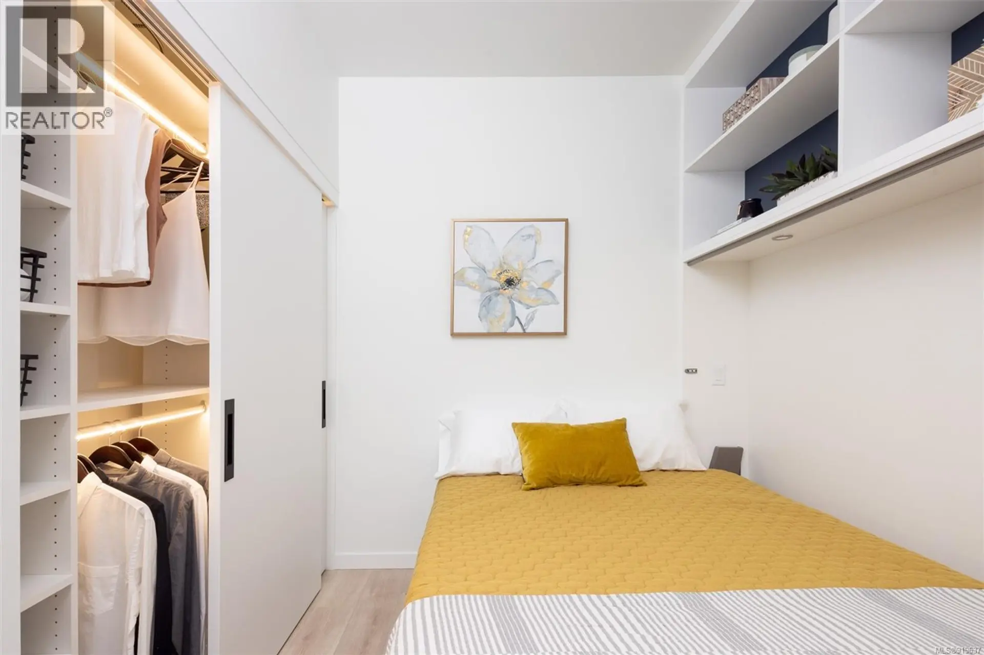 Property at #516 1075 TILLICUM RD, Esquimalt, BC