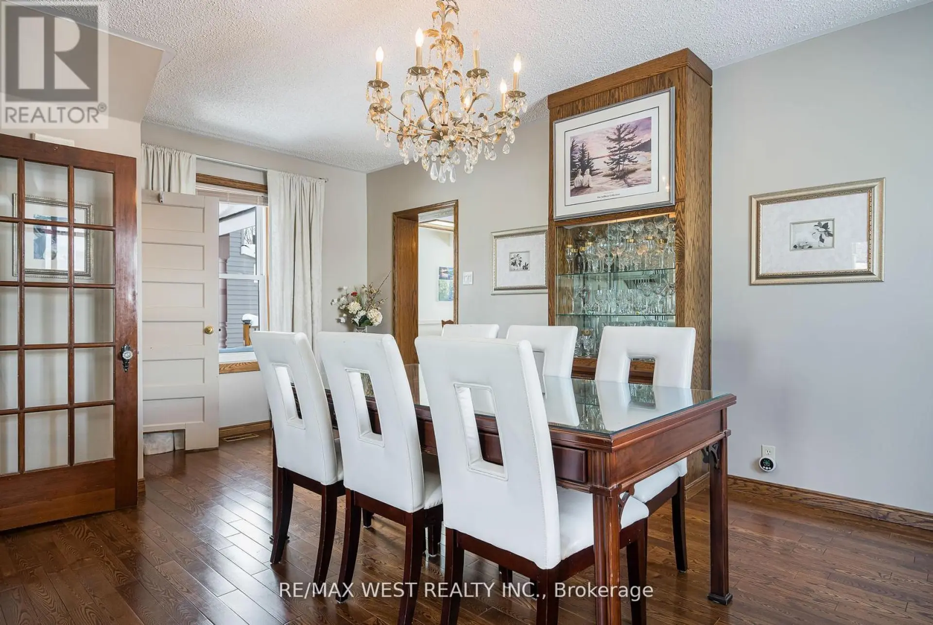 25 EDWIN STREET W - Image 2
