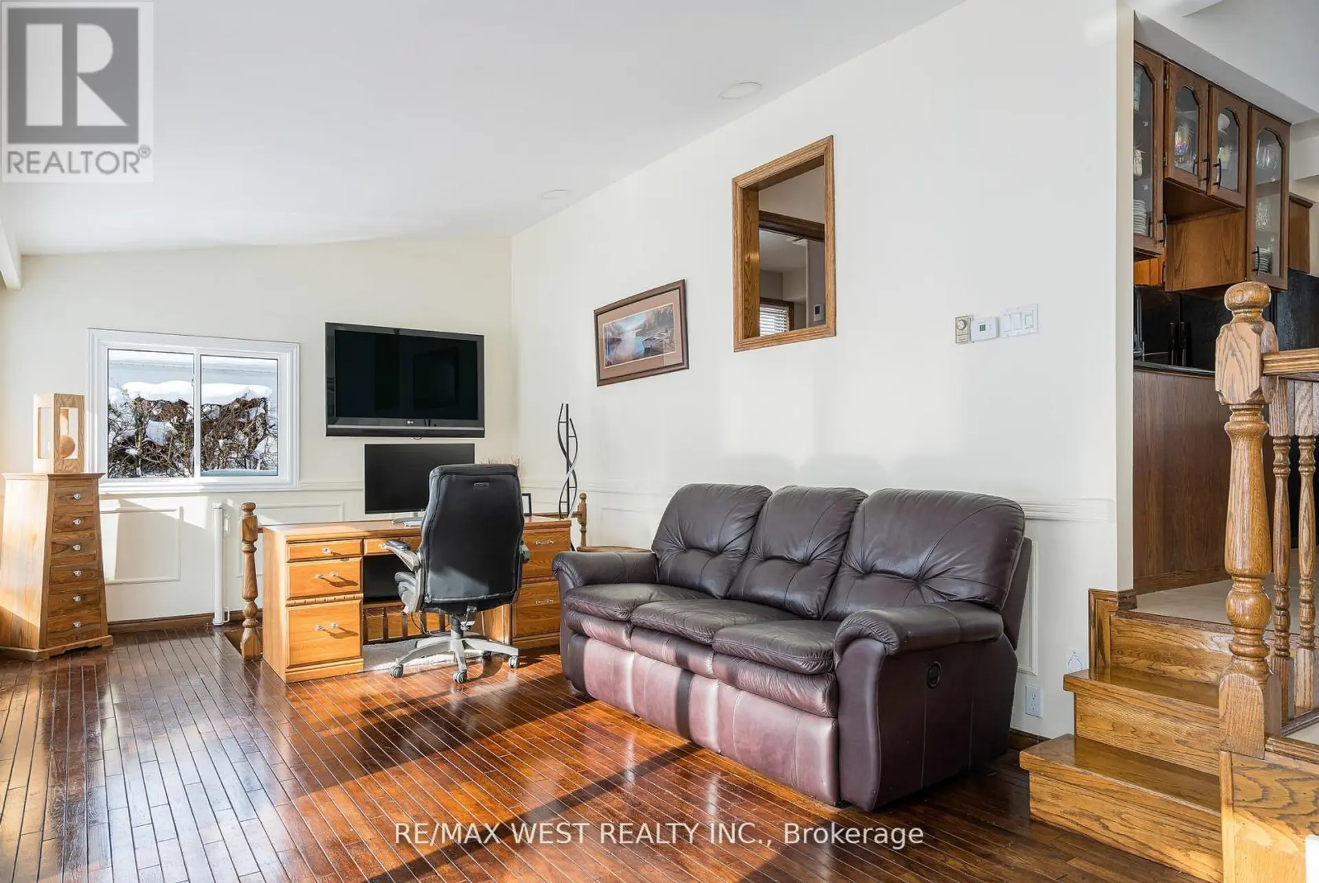 25 EDWIN STREET W - Image 6