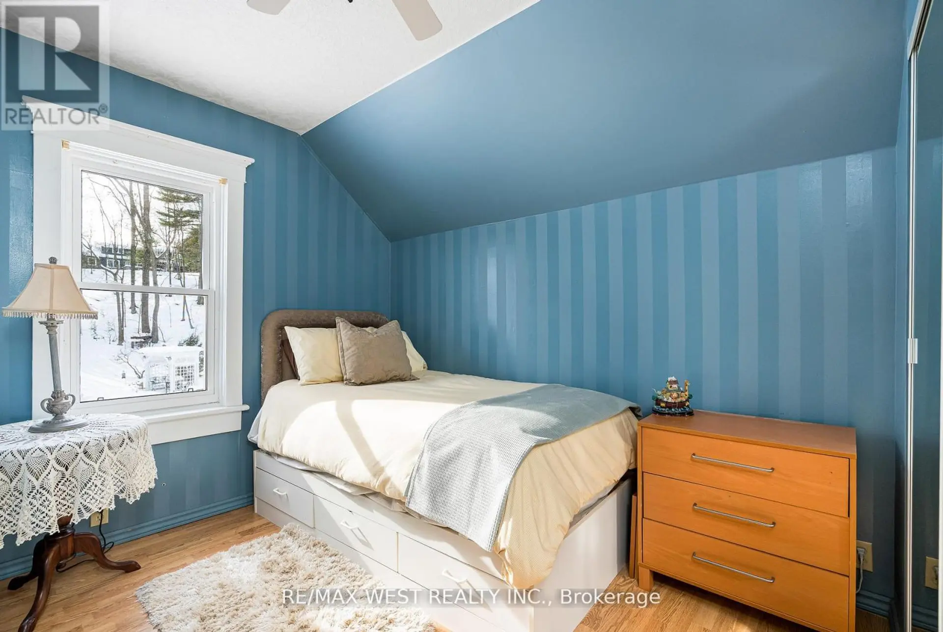 25 EDWIN STREET W - Image 9