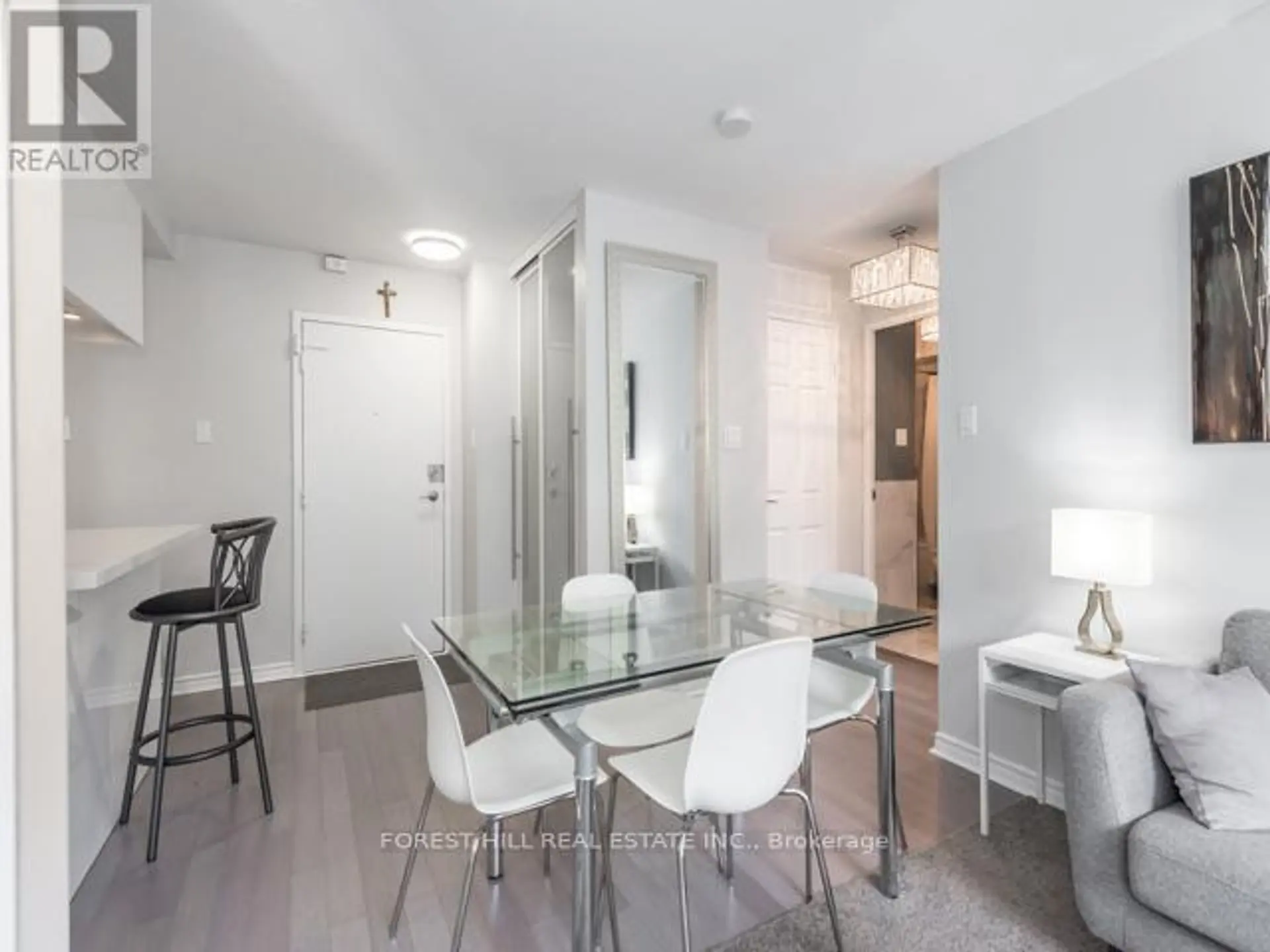 #202 105 MCCAUL STREET - Image 10