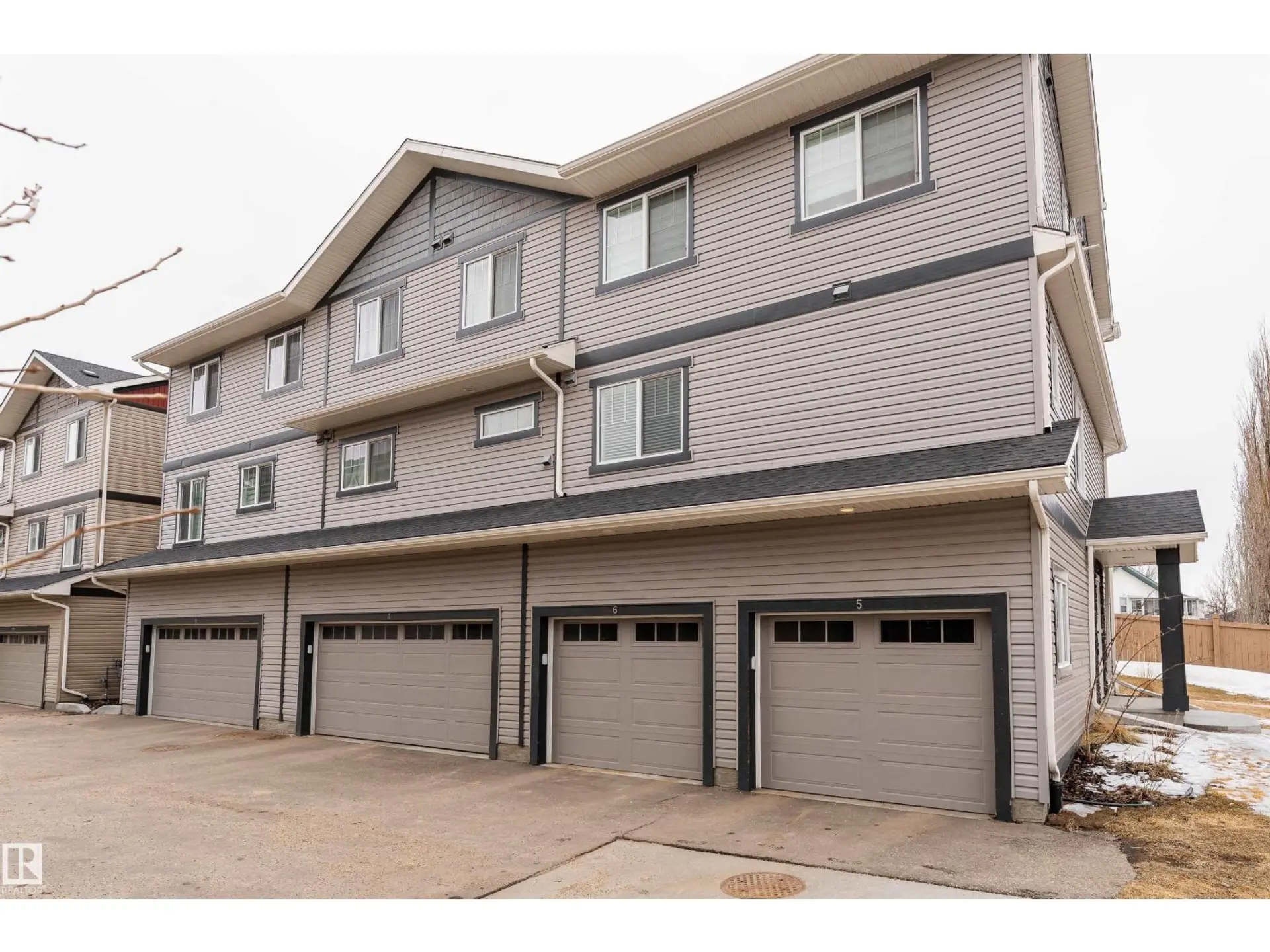 #6 12815 Cumberland Rd NW - Image 2