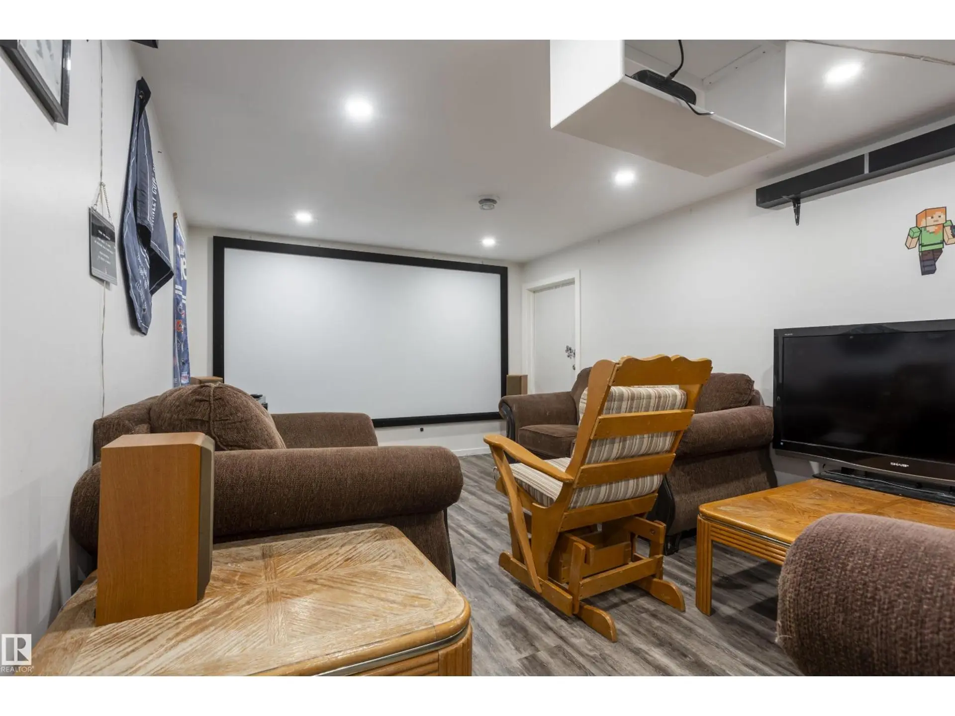 10880 73 ST NW - Image 12