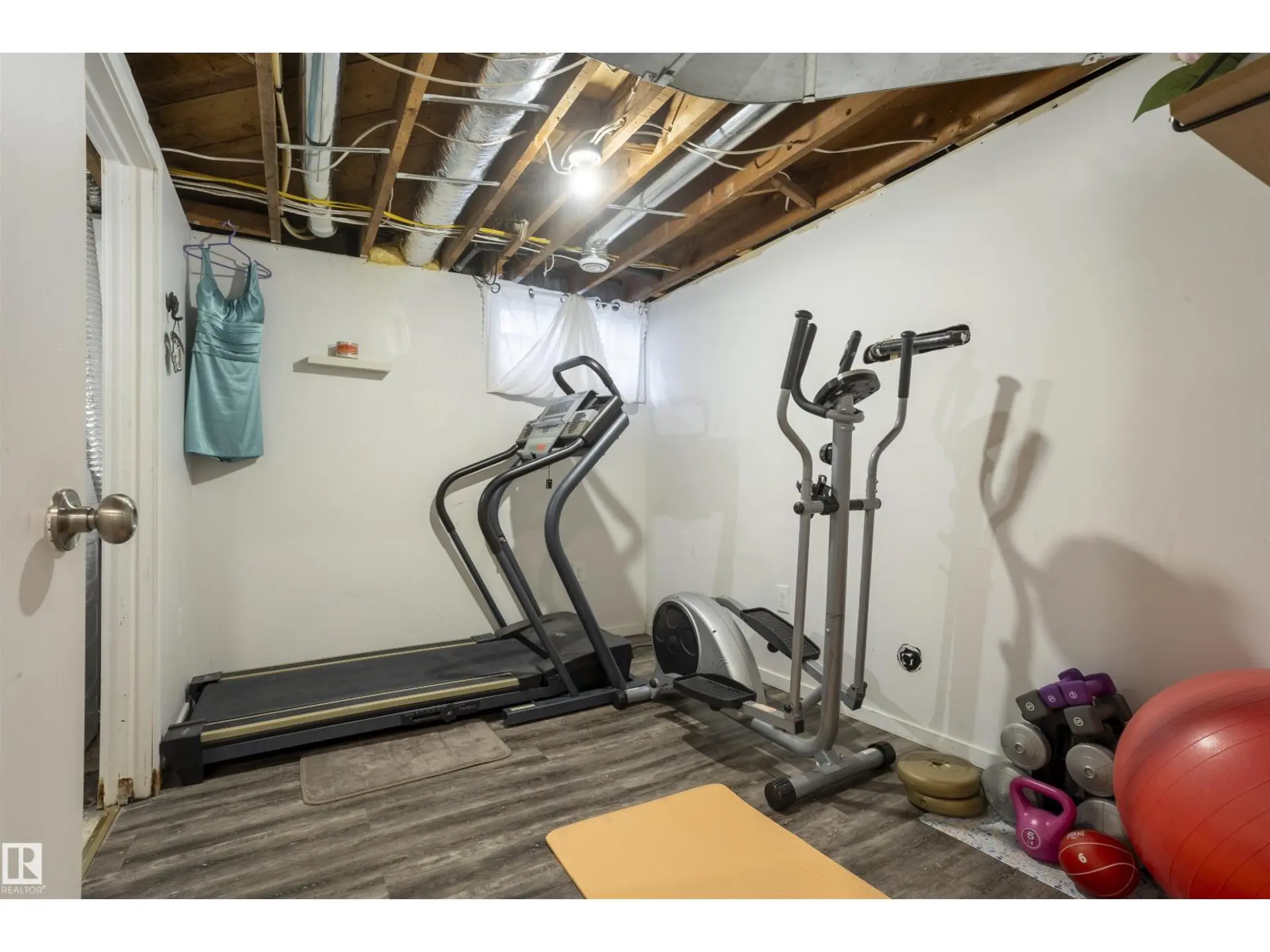 10880 73 ST NW - Image 13