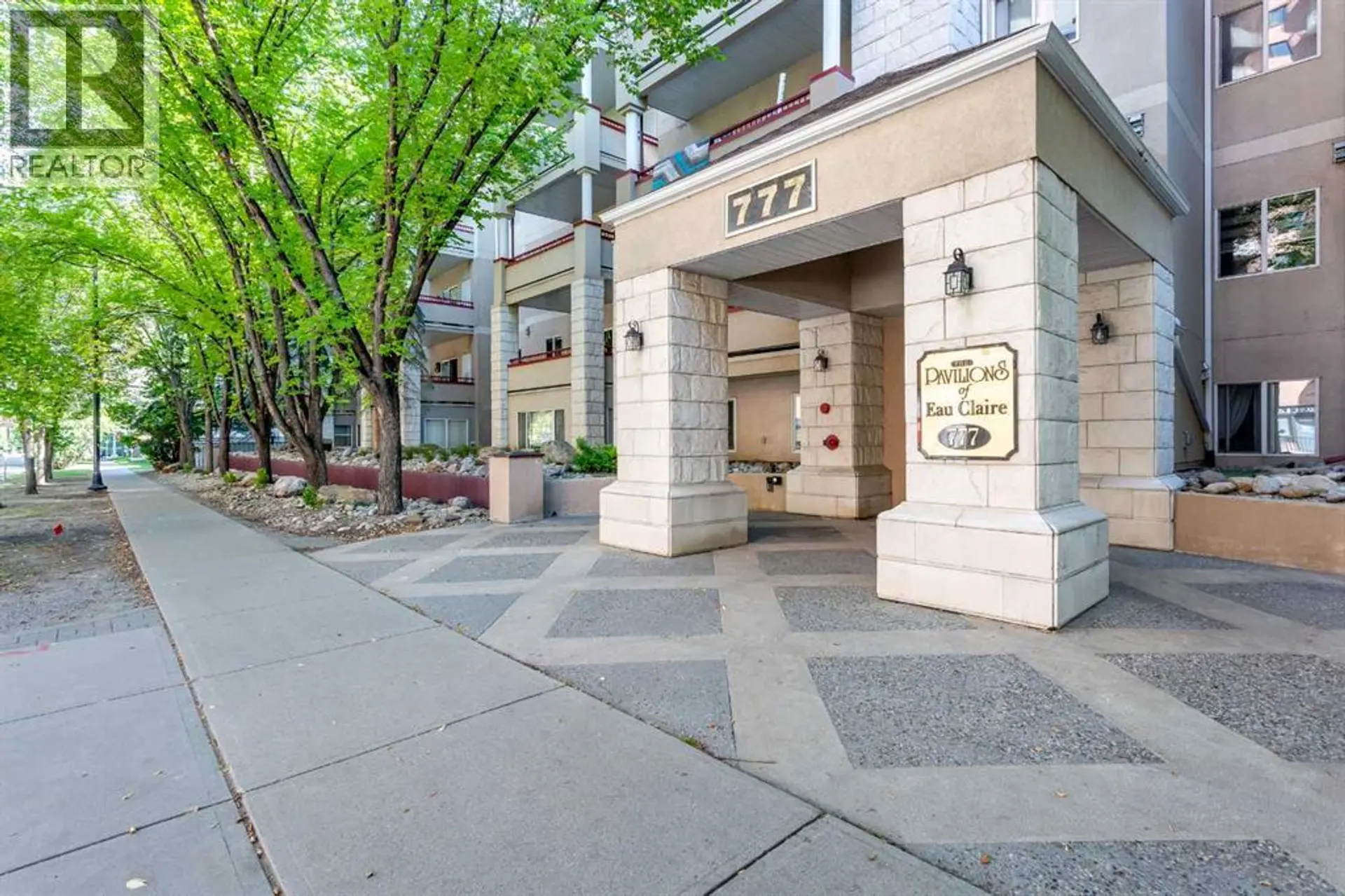 #306 777 3 AVENUE SW - Image 2